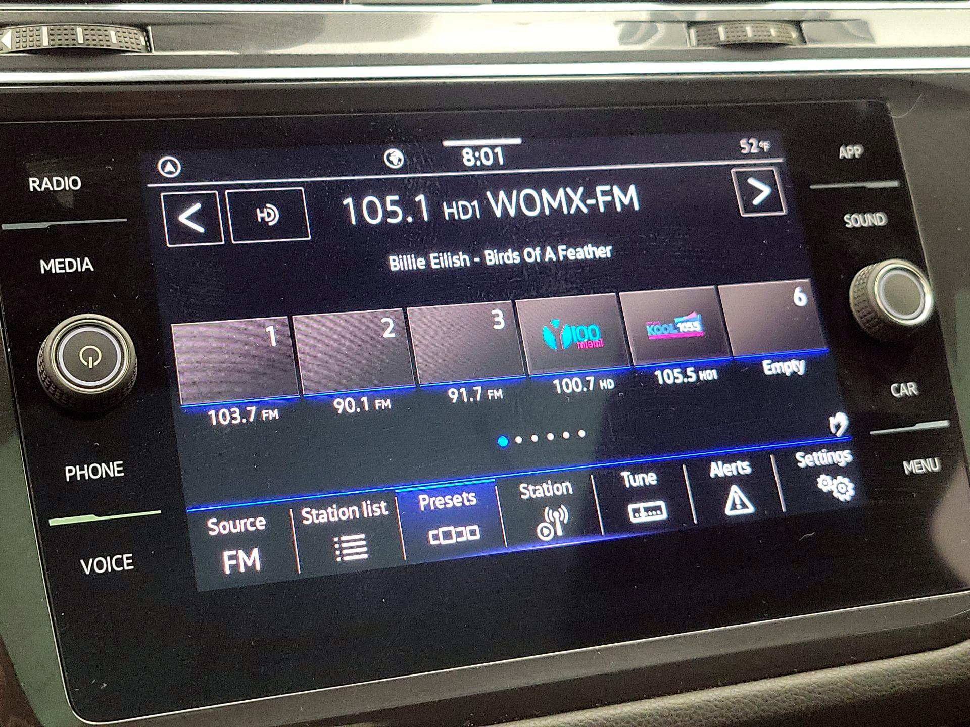 Thumbnail: 2023 Volkswagen Tiguan - 15