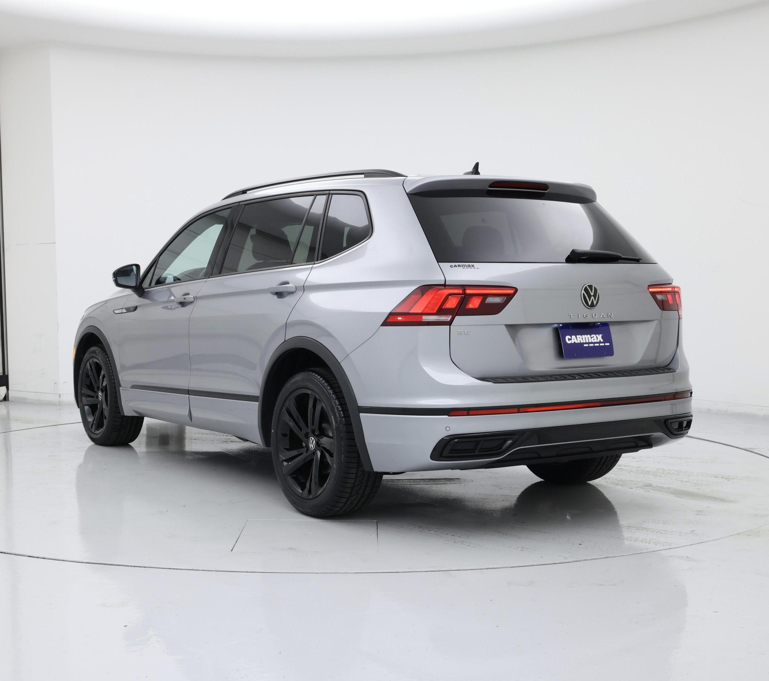 Thumbnail: 2023 Volkswagen Tiguan - 2