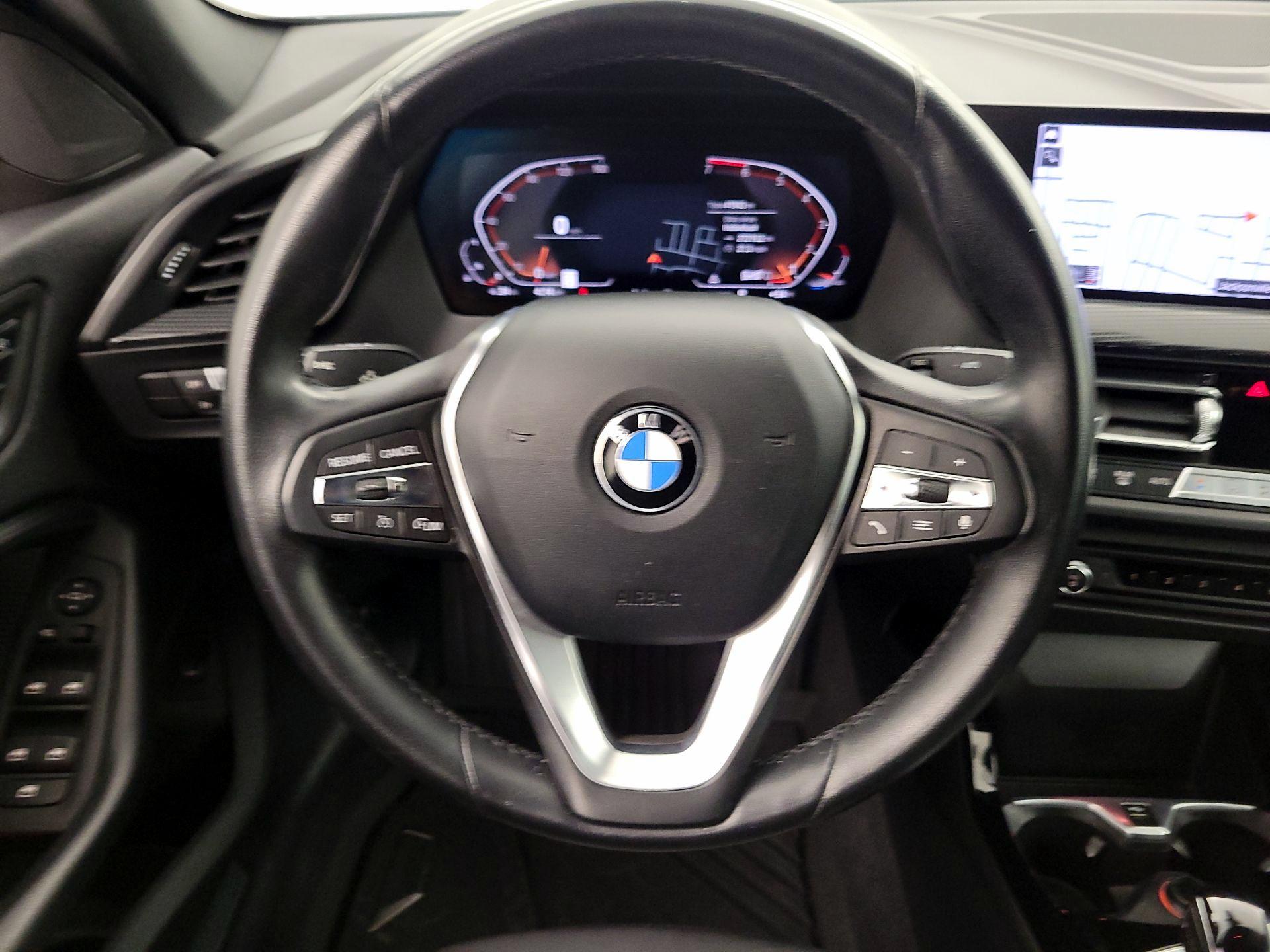 Thumbnail: 2022 BMW 2 Series - 10