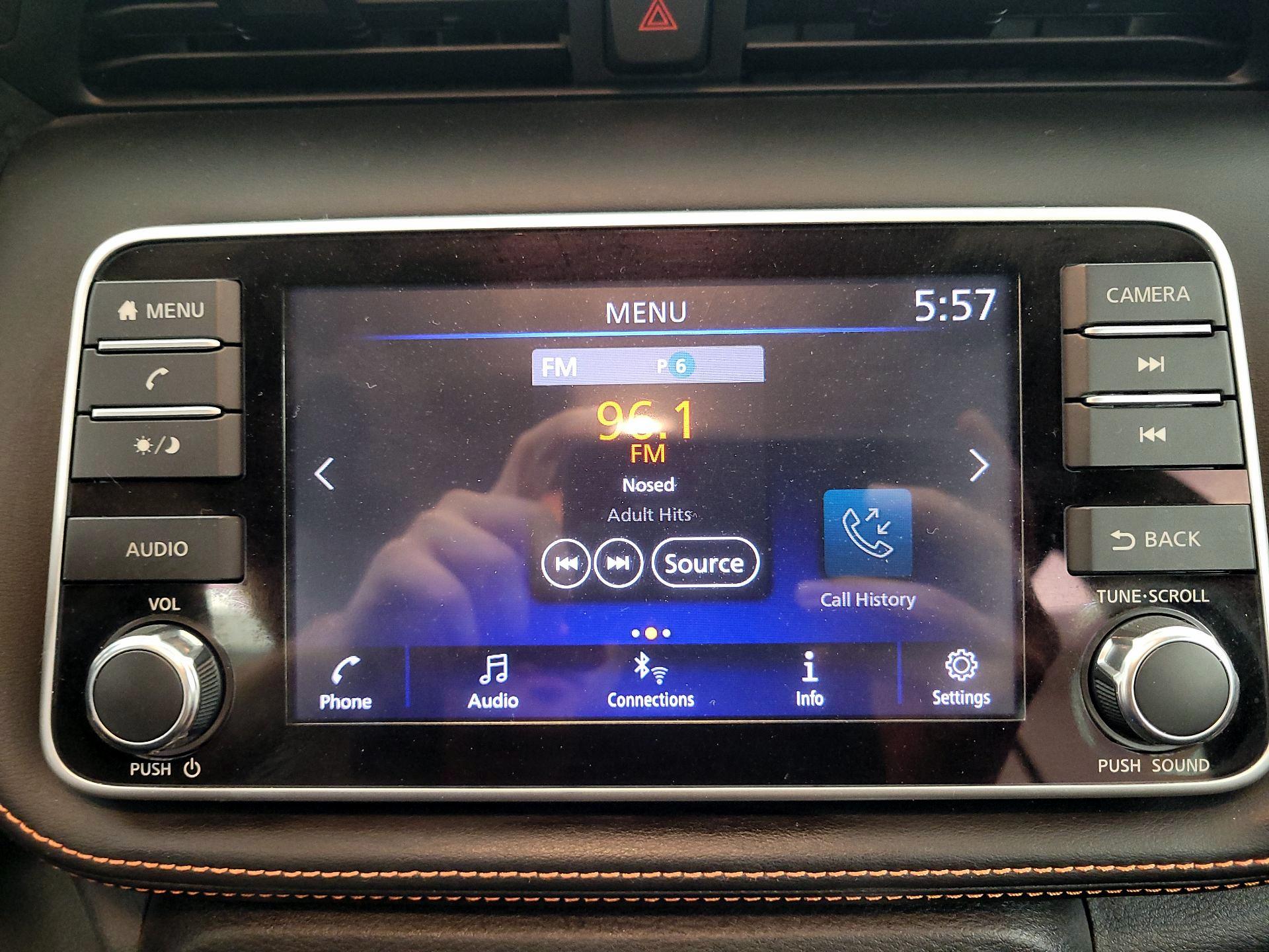 Thumbnail: 2020 Nissan Kicks - 14