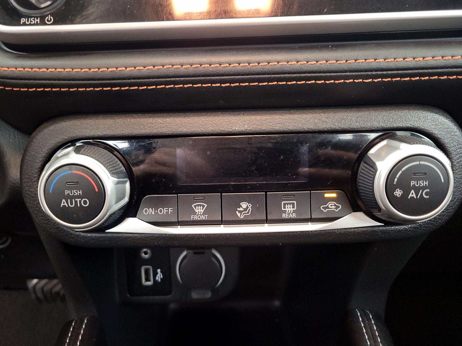 Thumbnail: 2020 Nissan Kicks - 15