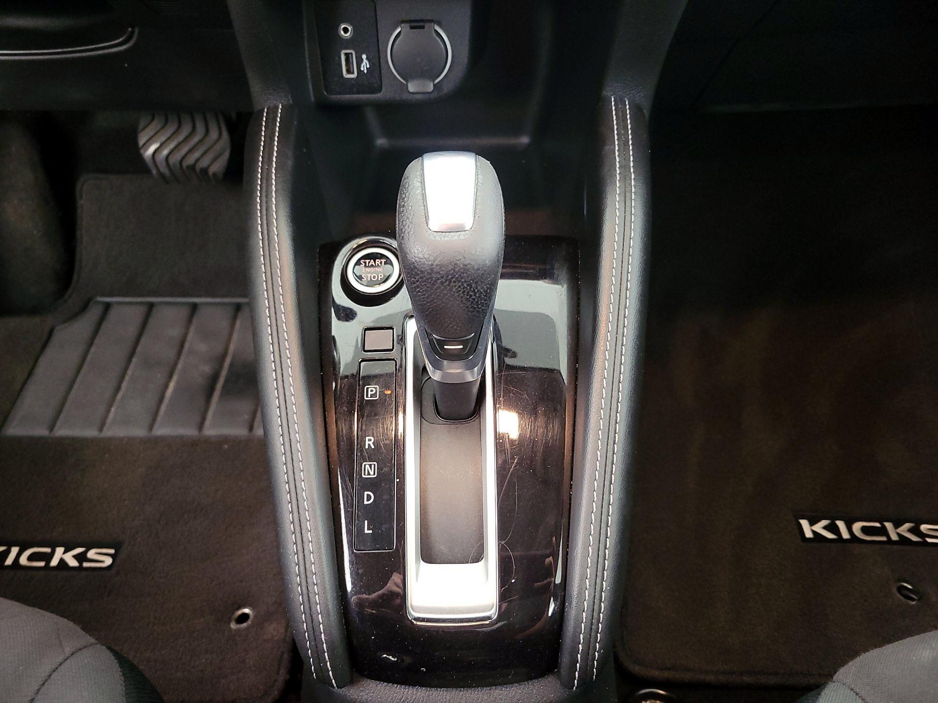 Thumbnail: 2020 Nissan Kicks - 16