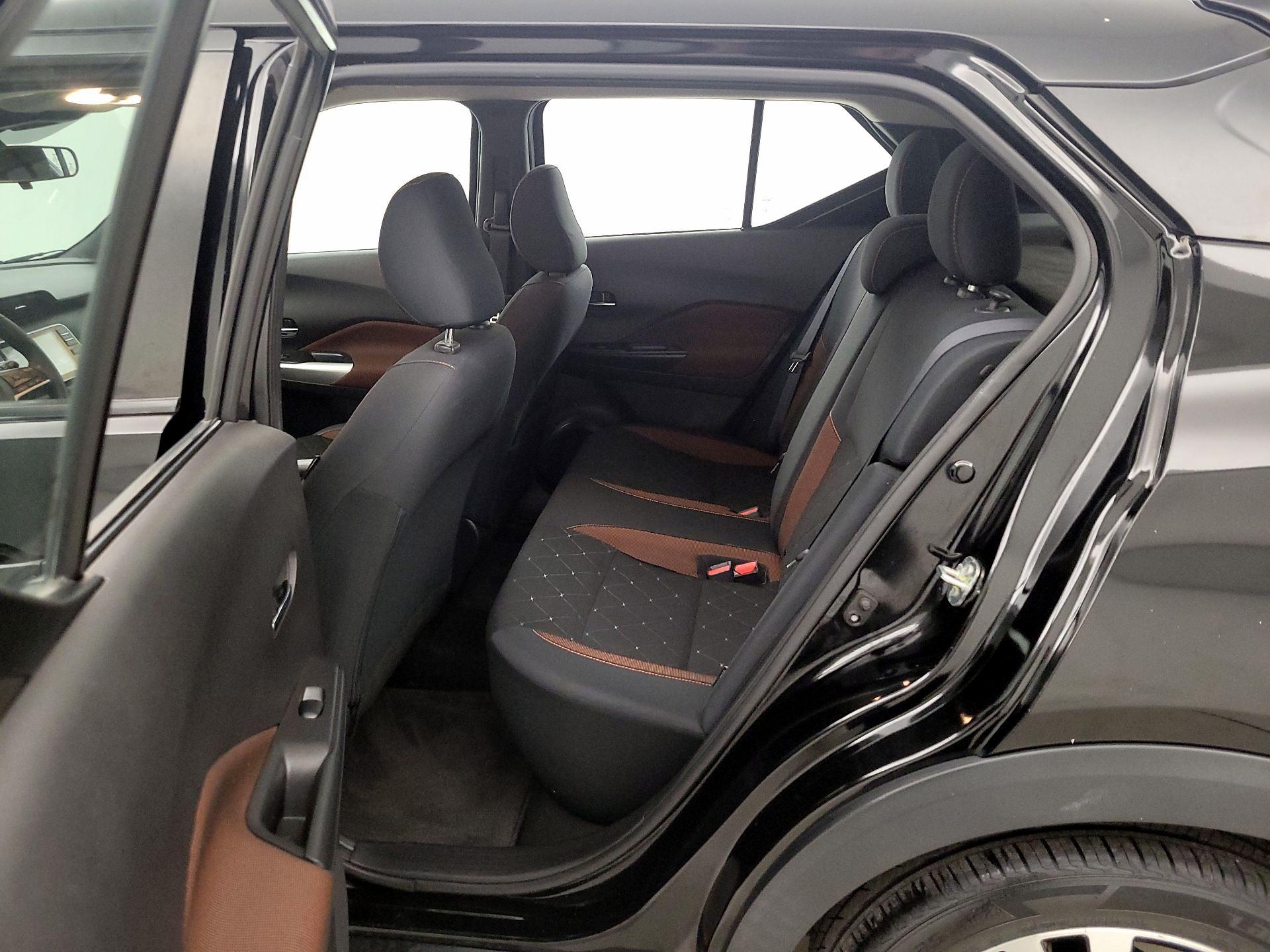 Thumbnail: 2020 Nissan Kicks - 18