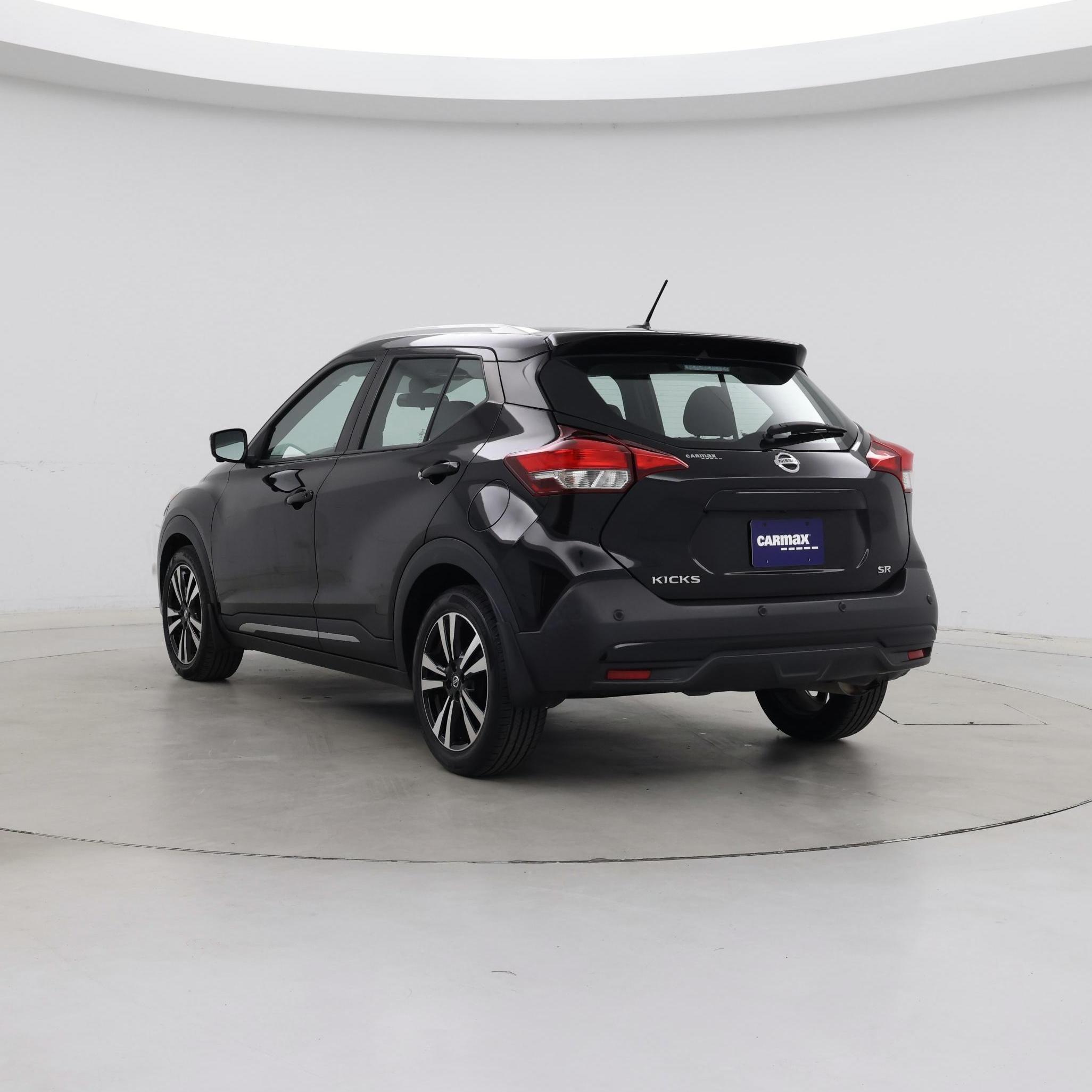 Thumbnail: 2020 Nissan Kicks - 2