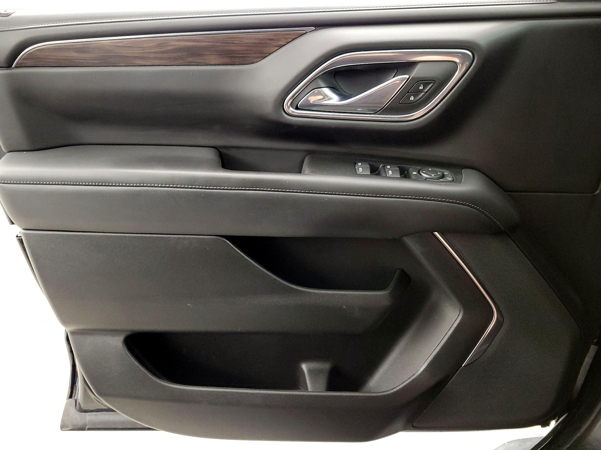 Thumbnail: 2023 Chevrolet Tahoe - 12