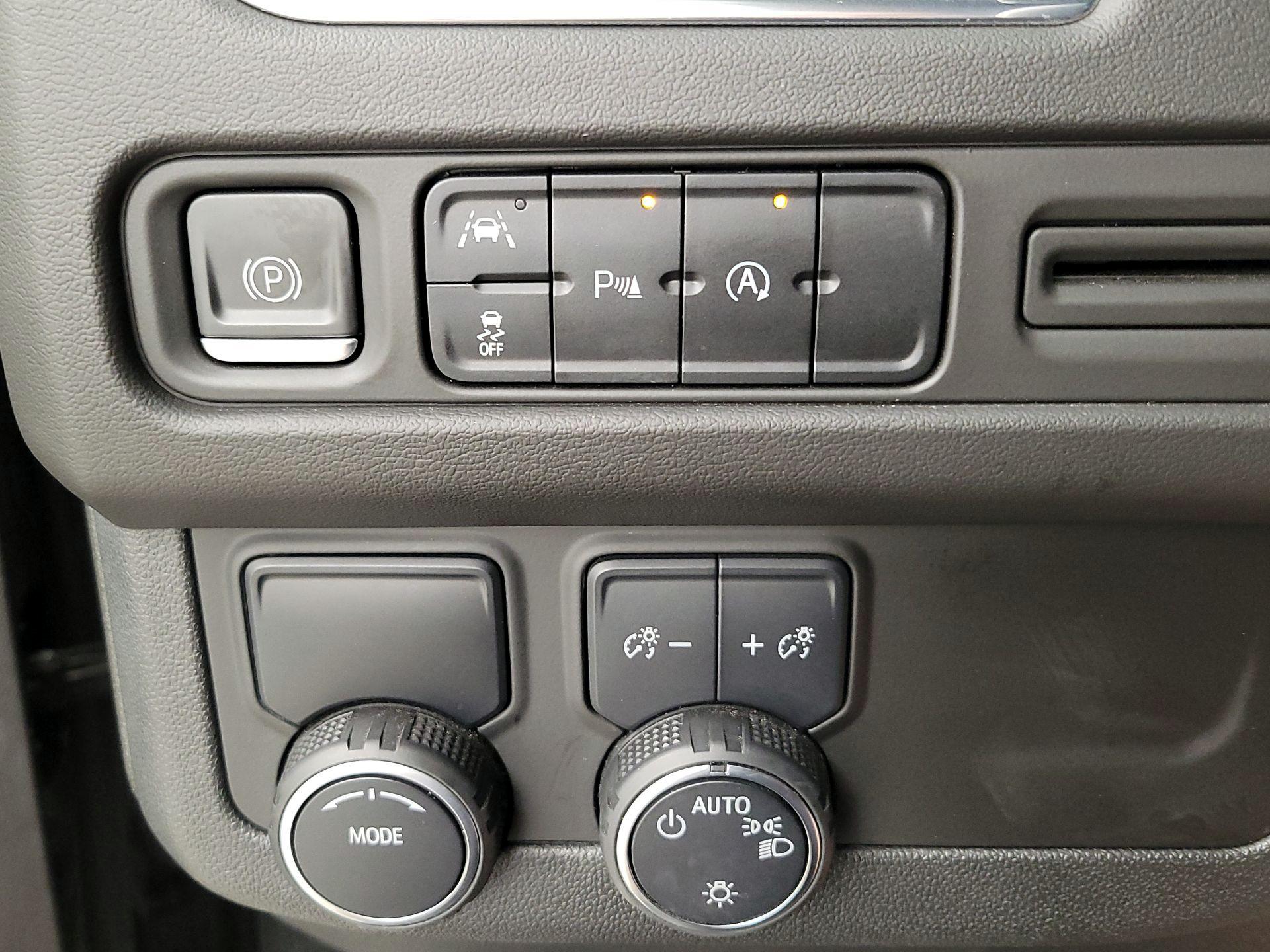 Thumbnail: 2023 Chevrolet Tahoe - 13