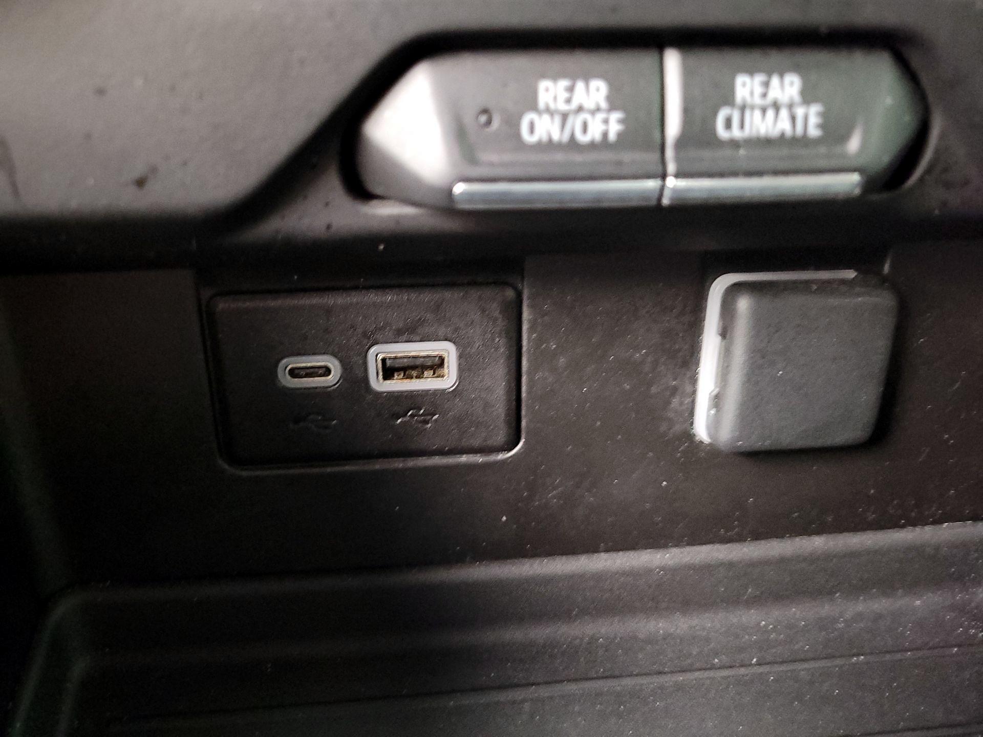 Thumbnail: 2023 Chevrolet Tahoe - 18