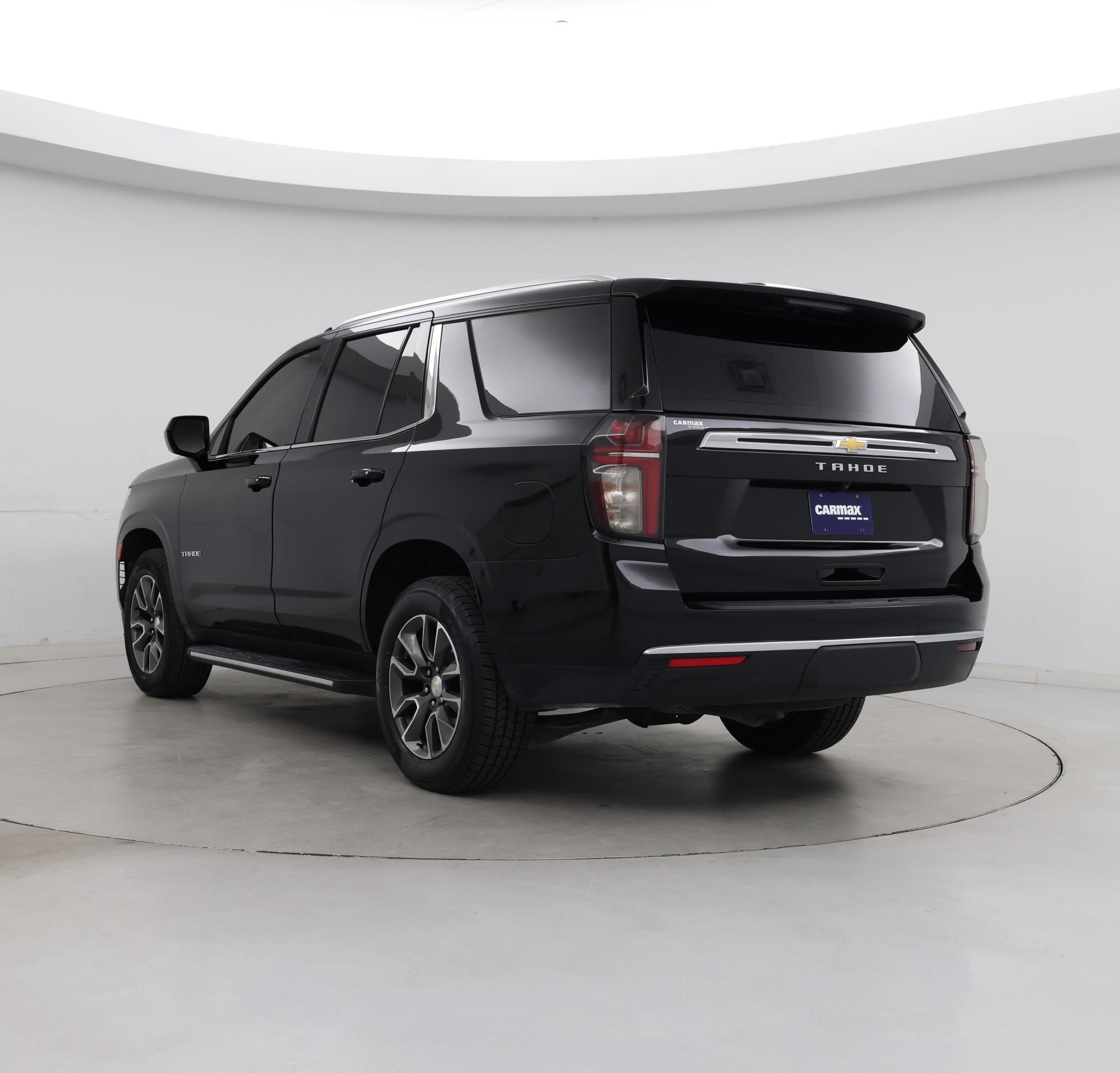 Thumbnail: 2023 Chevrolet Tahoe - 2