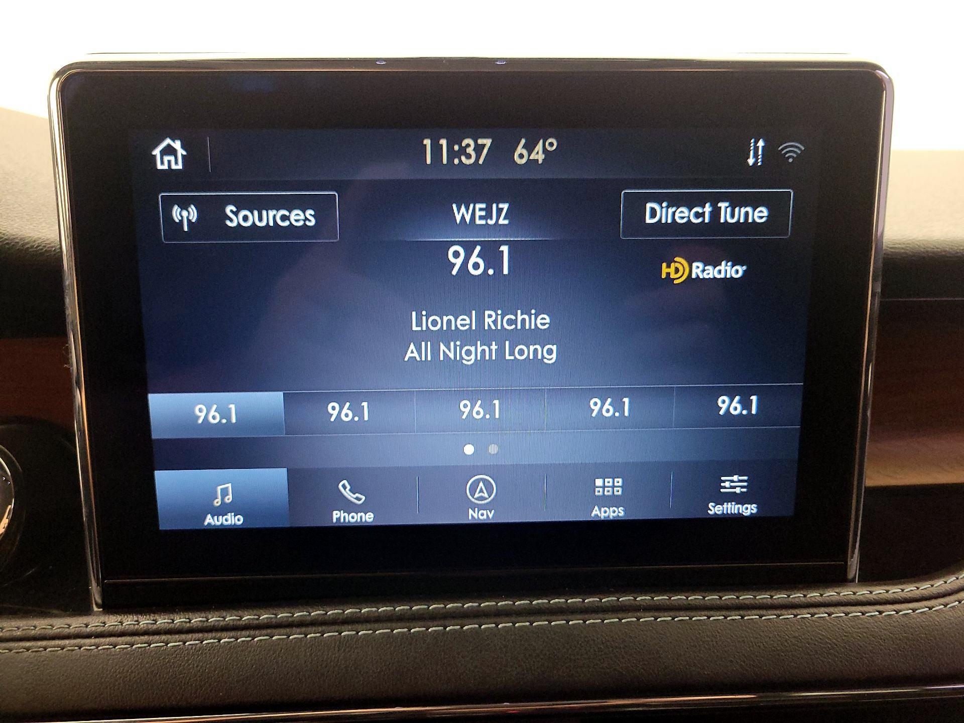 Thumbnail: 2020 Lincoln Corsair - 16