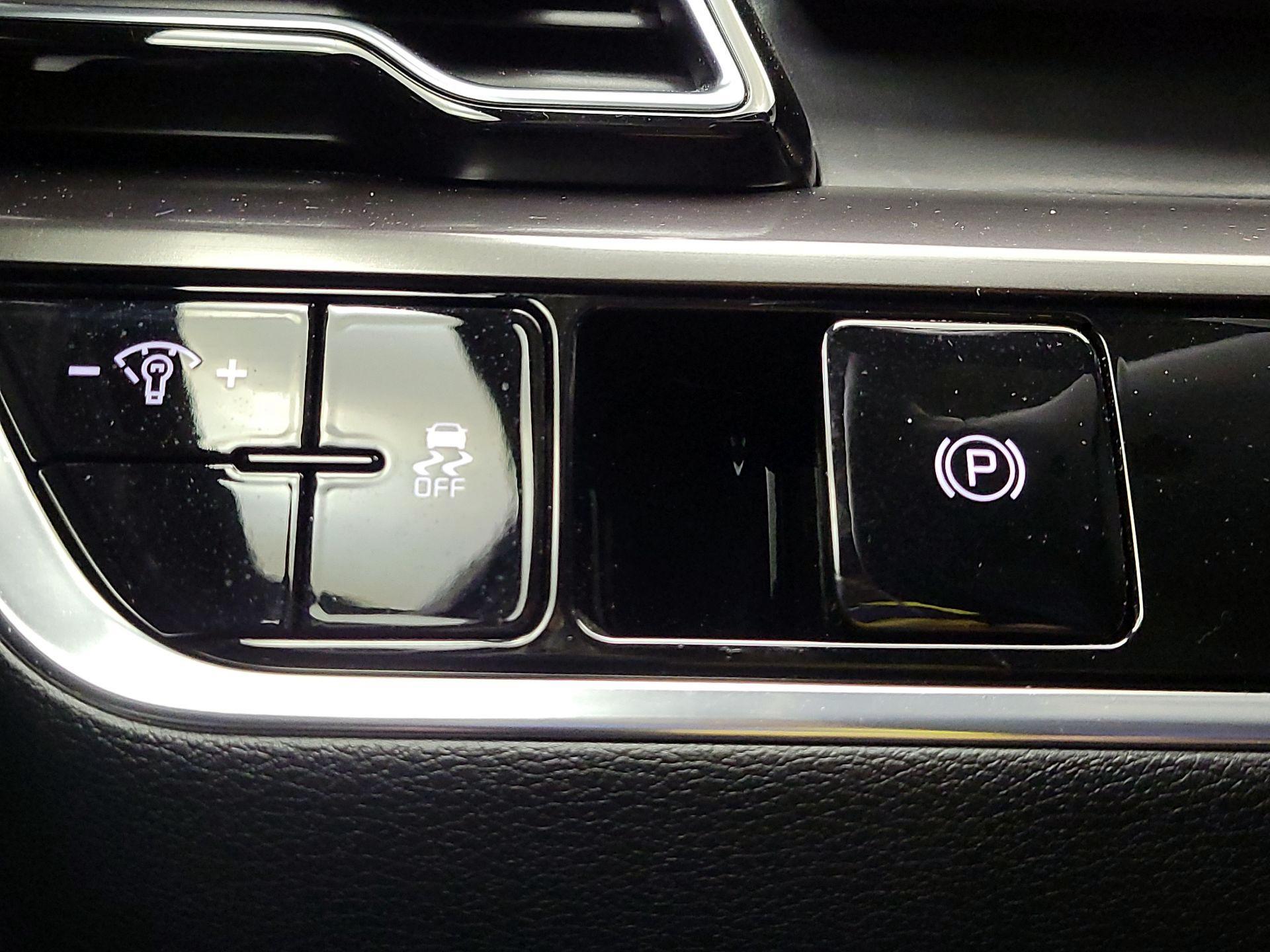 Thumbnail: 2025 Kia Sportage - 13