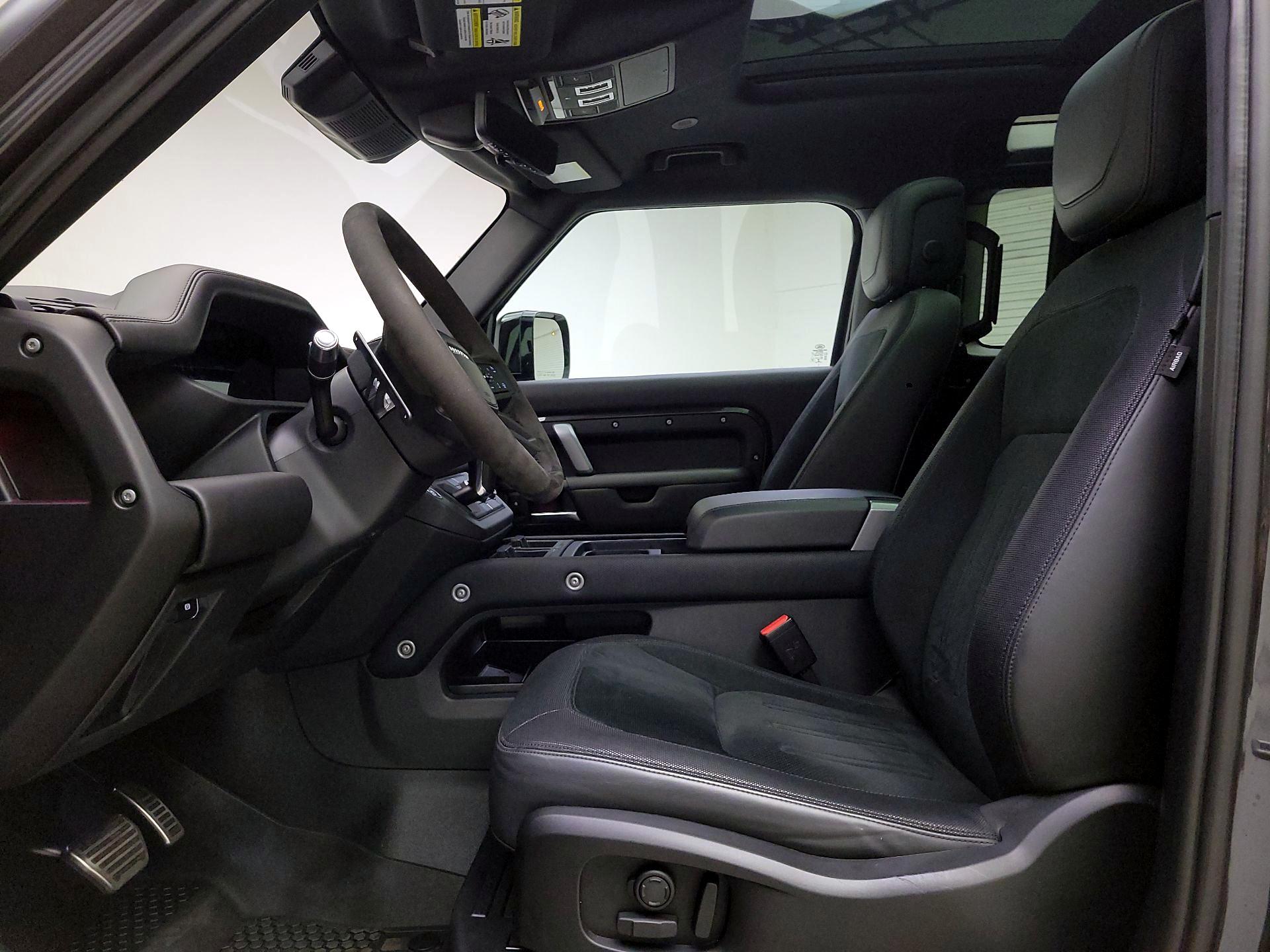 Thumbnail: 2022 Land Rover Defender - 11