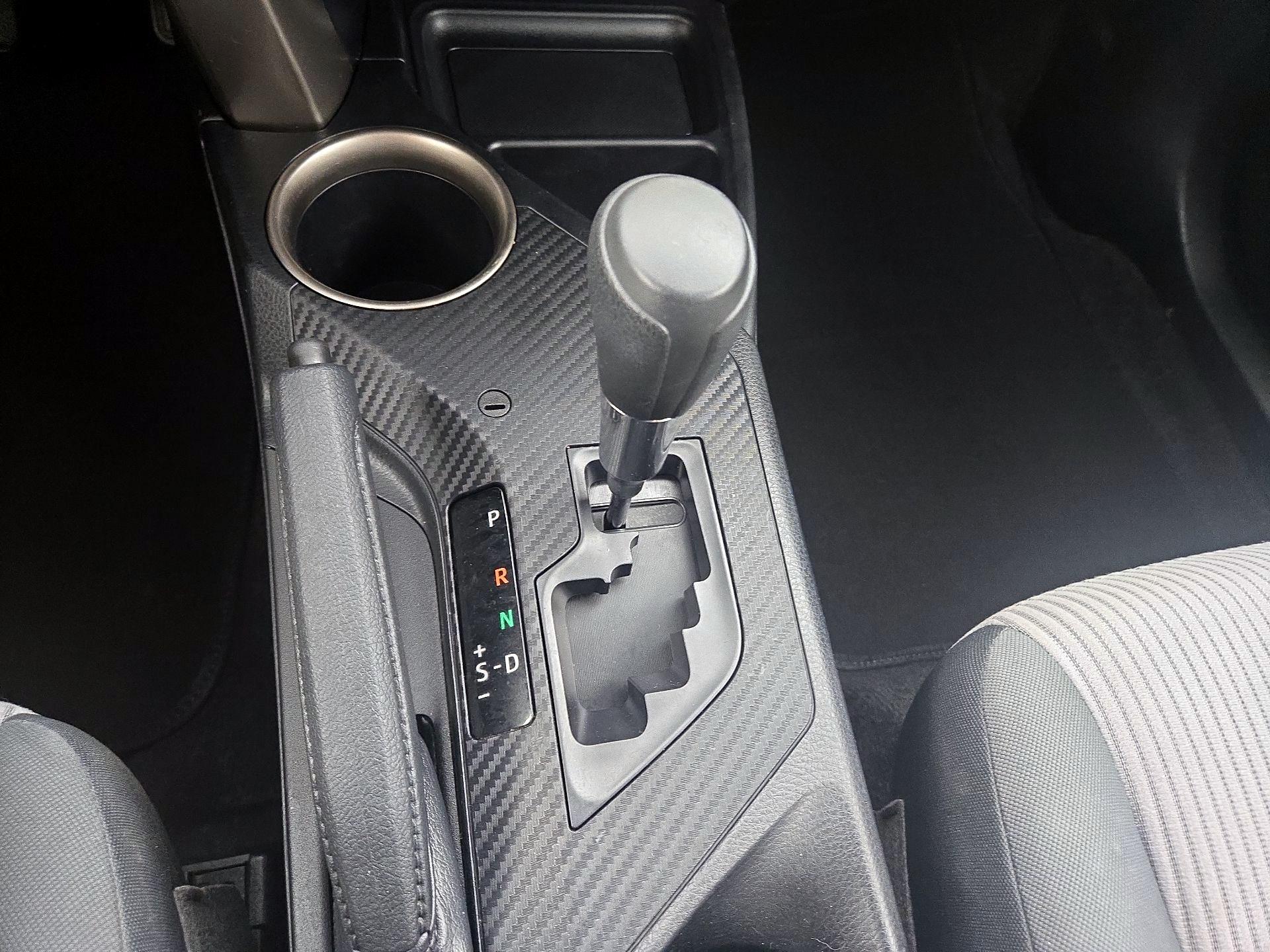 Thumbnail: 2015 Toyota RAV4 - 17