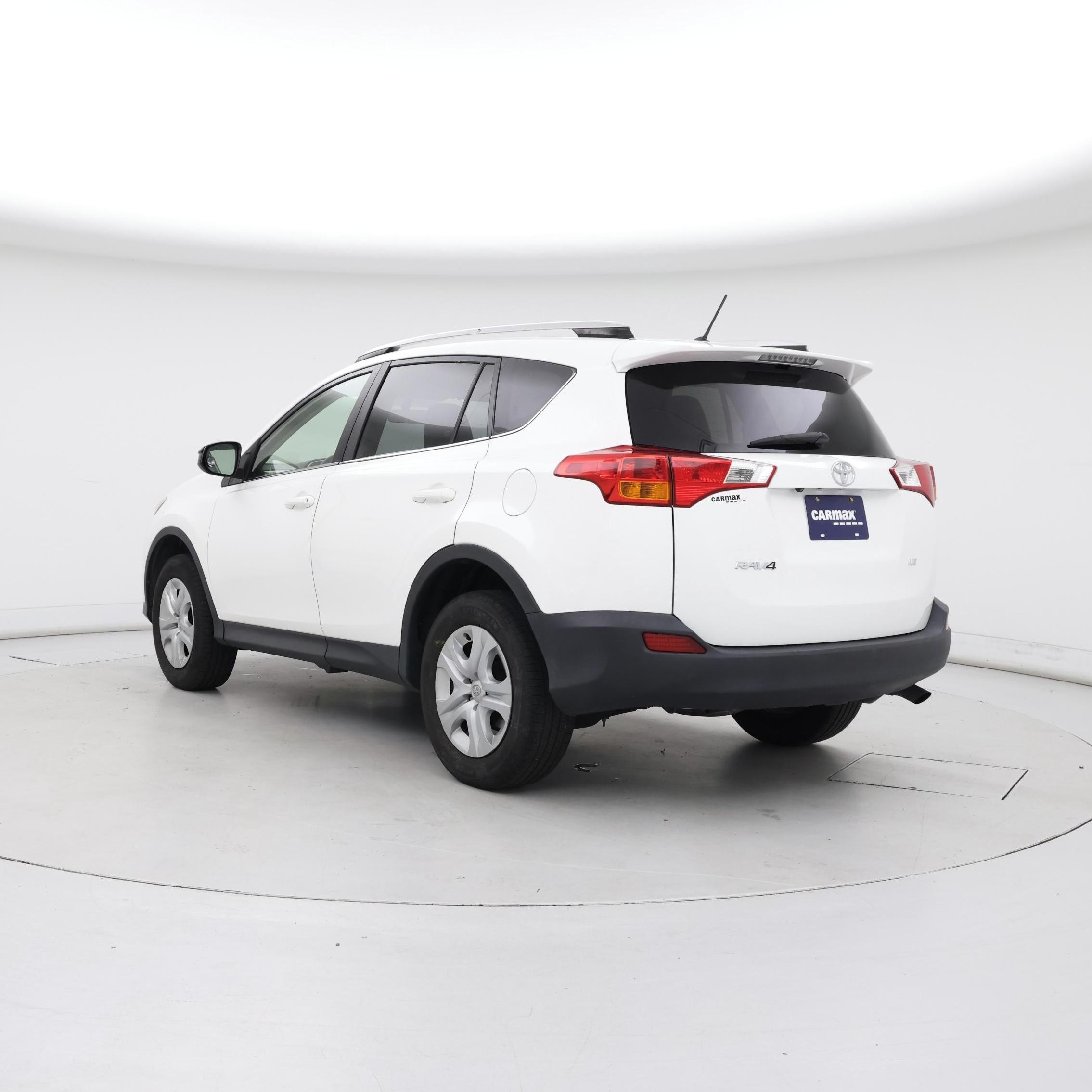 Thumbnail: 2015 Toyota RAV4 - 2