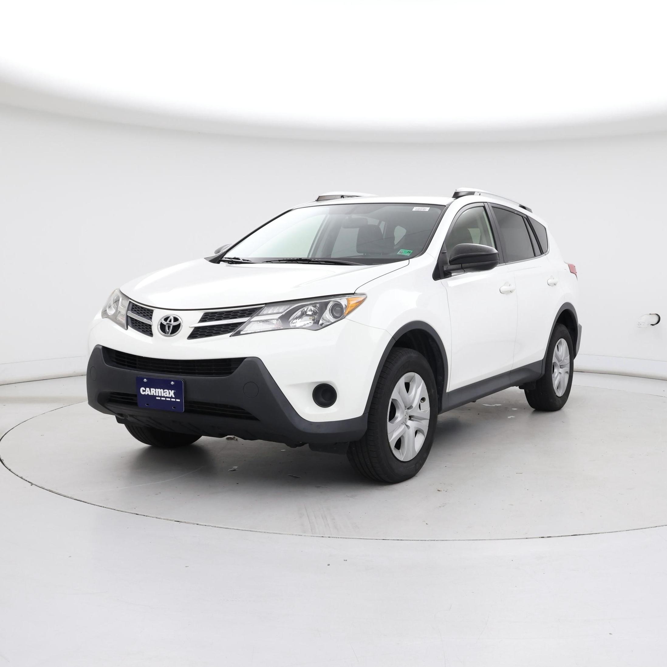 Thumbnail: 2015 Toyota RAV4 - 4