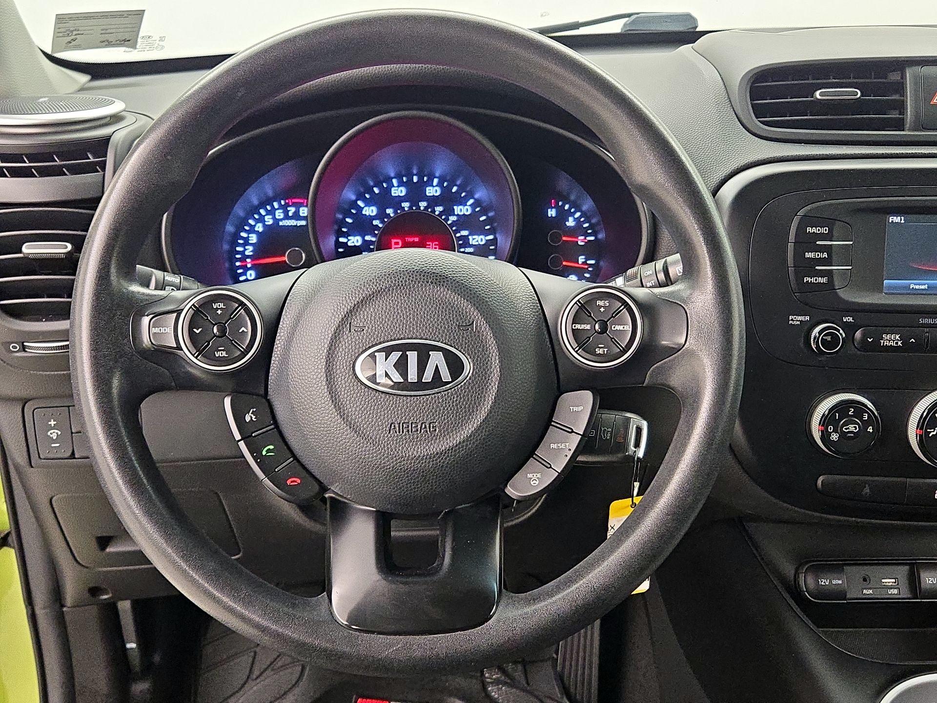 Thumbnail: 2016 Kia Soul - 10