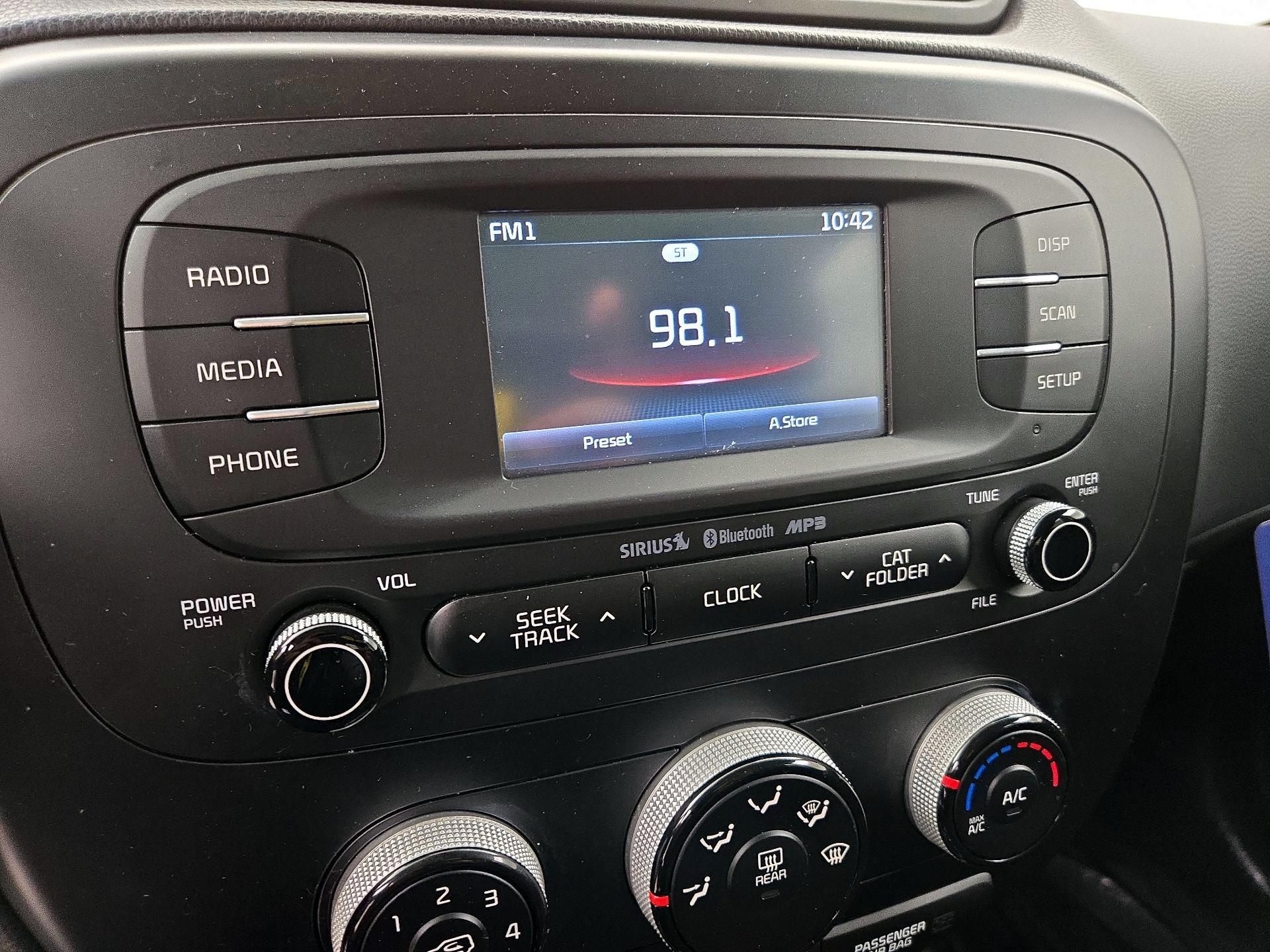 Thumbnail: 2016 Kia Soul - 15