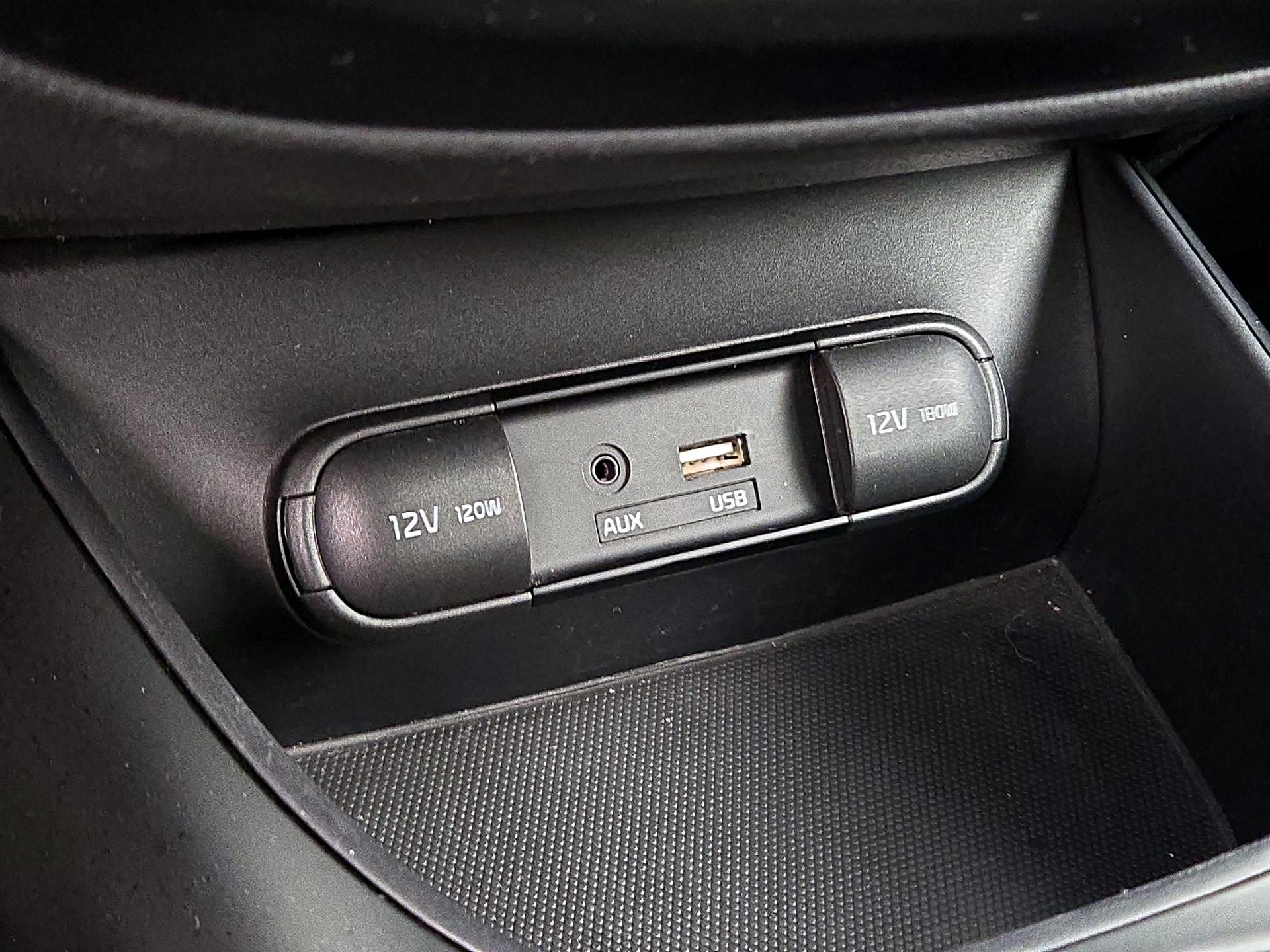 Thumbnail: 2016 Kia Soul - 18