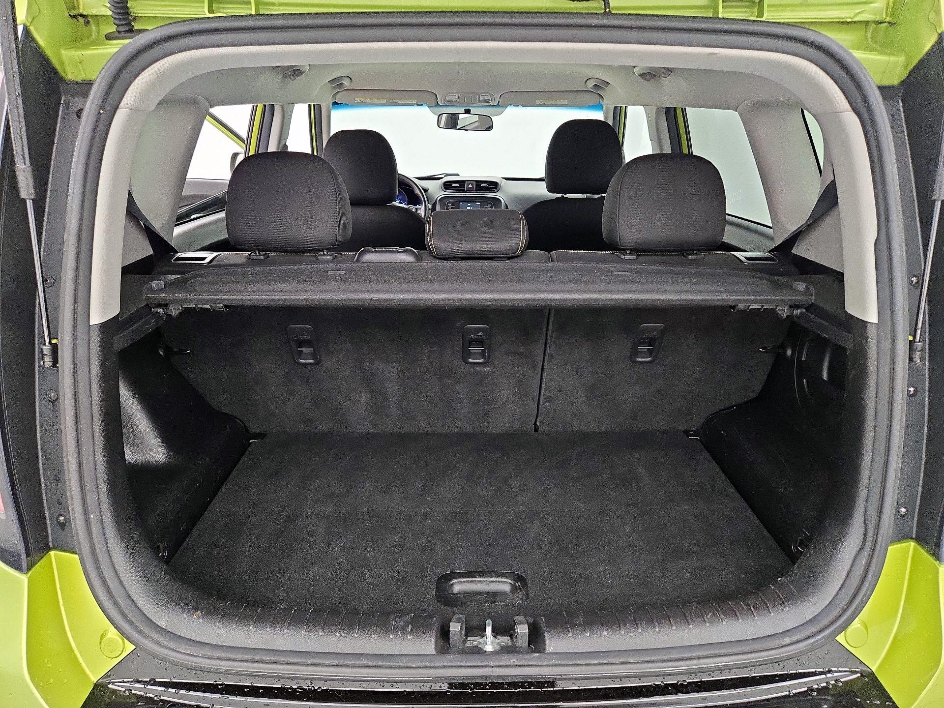 Thumbnail: 2016 Kia Soul - 20