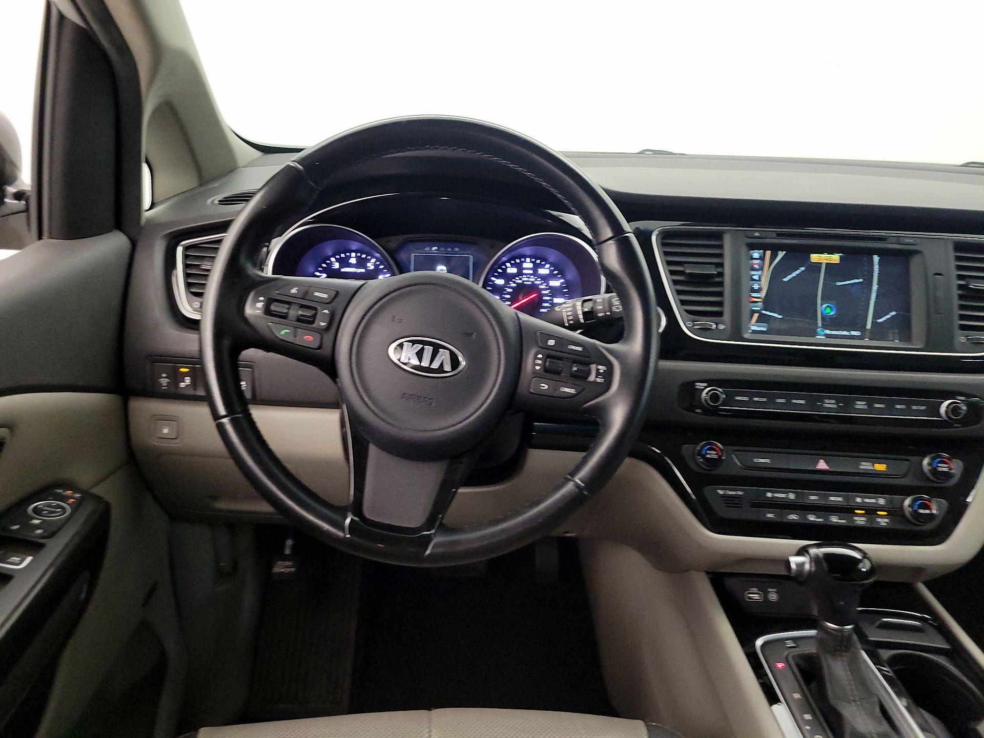 Thumbnail: 2015 Kia Sedona - 10