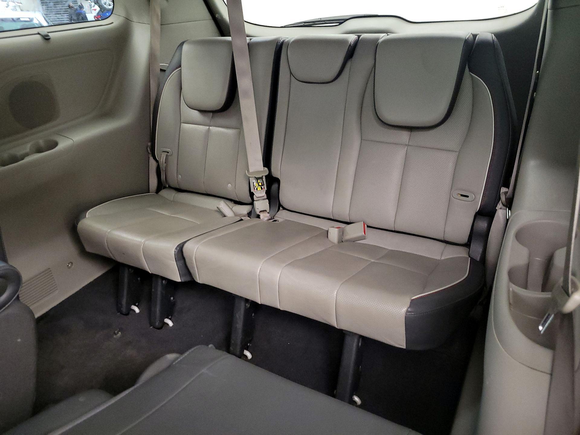 Thumbnail: 2015 Kia Sedona - 20