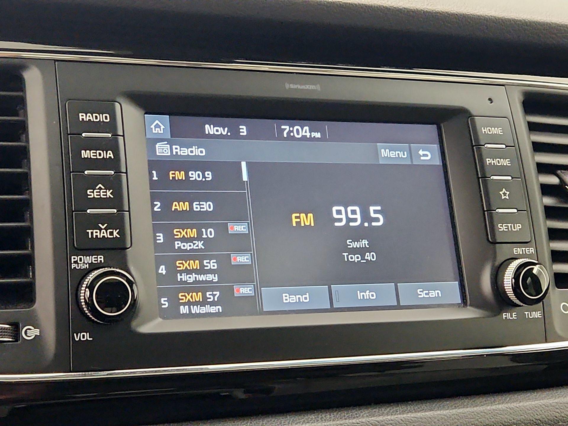 Thumbnail: 2020 Kia Sedona - 15