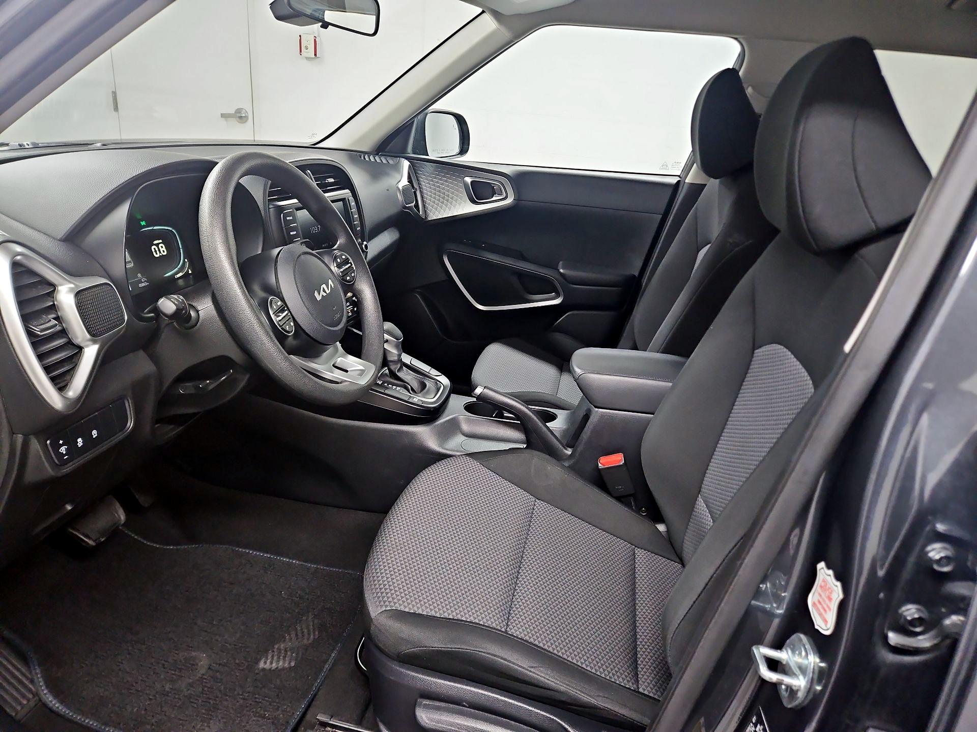 Thumbnail: 2023 Kia Soul - 11