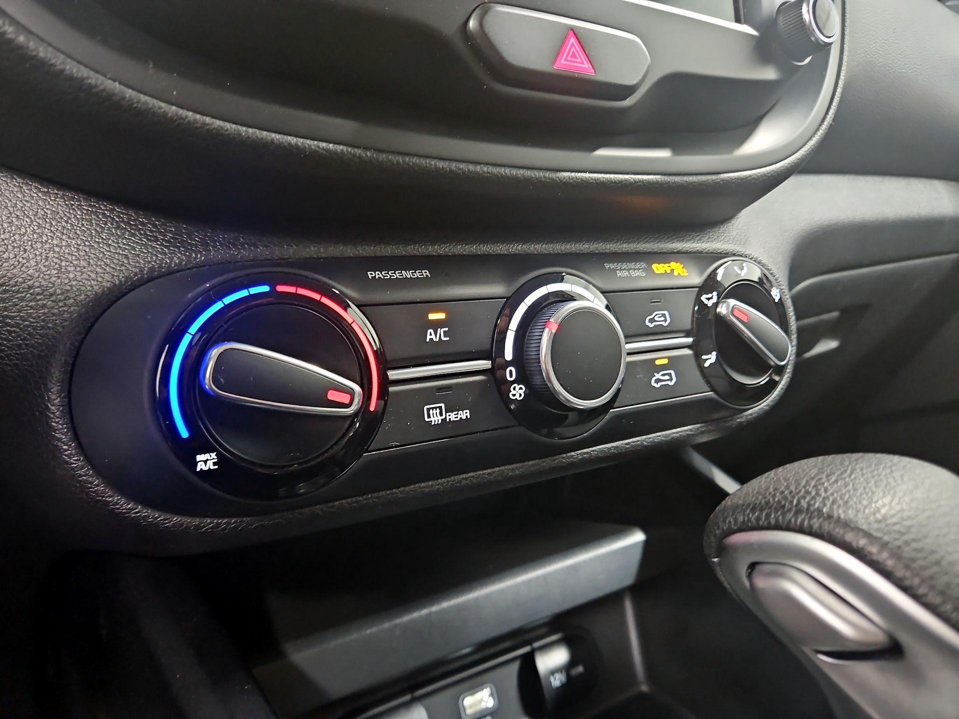 Thumbnail: 2023 Kia Soul - 16