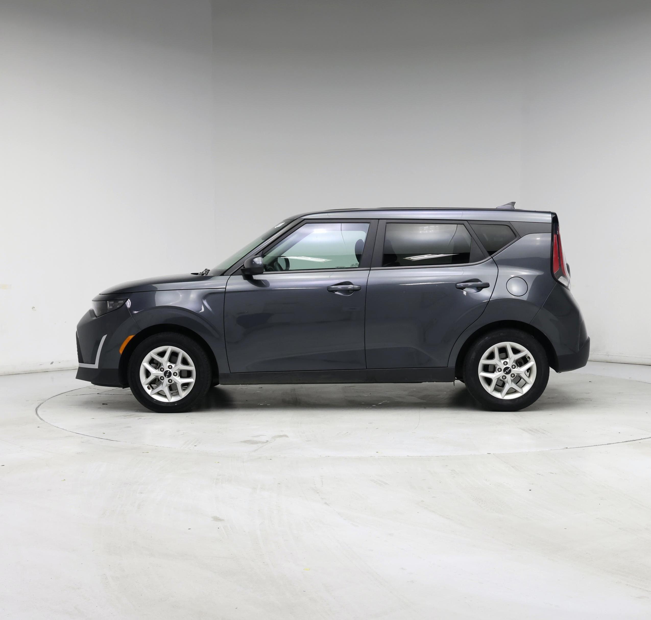 Thumbnail: 2023 Kia Soul - 3