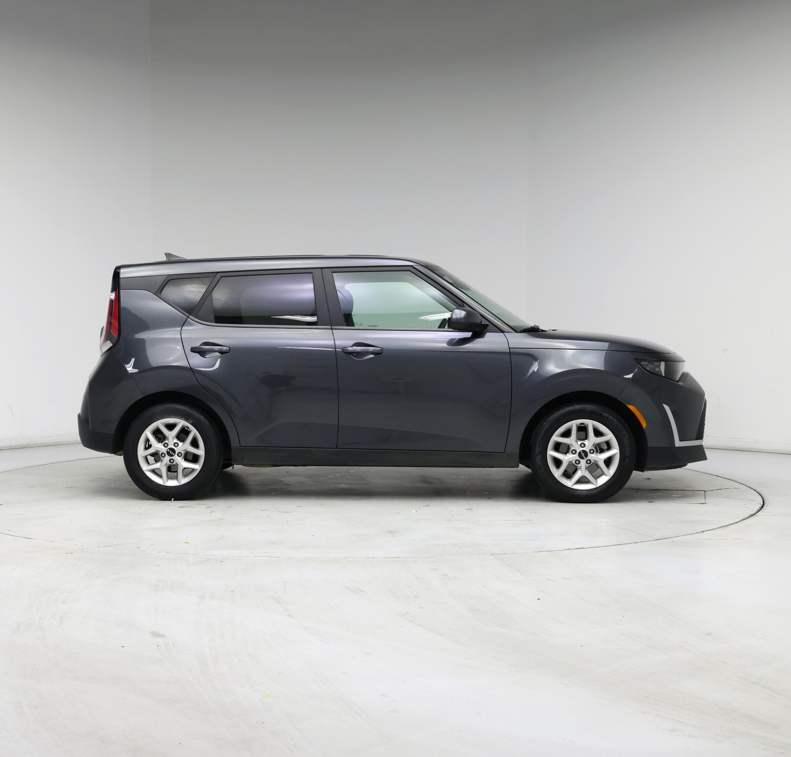 Thumbnail: 2023 Kia Soul - 7