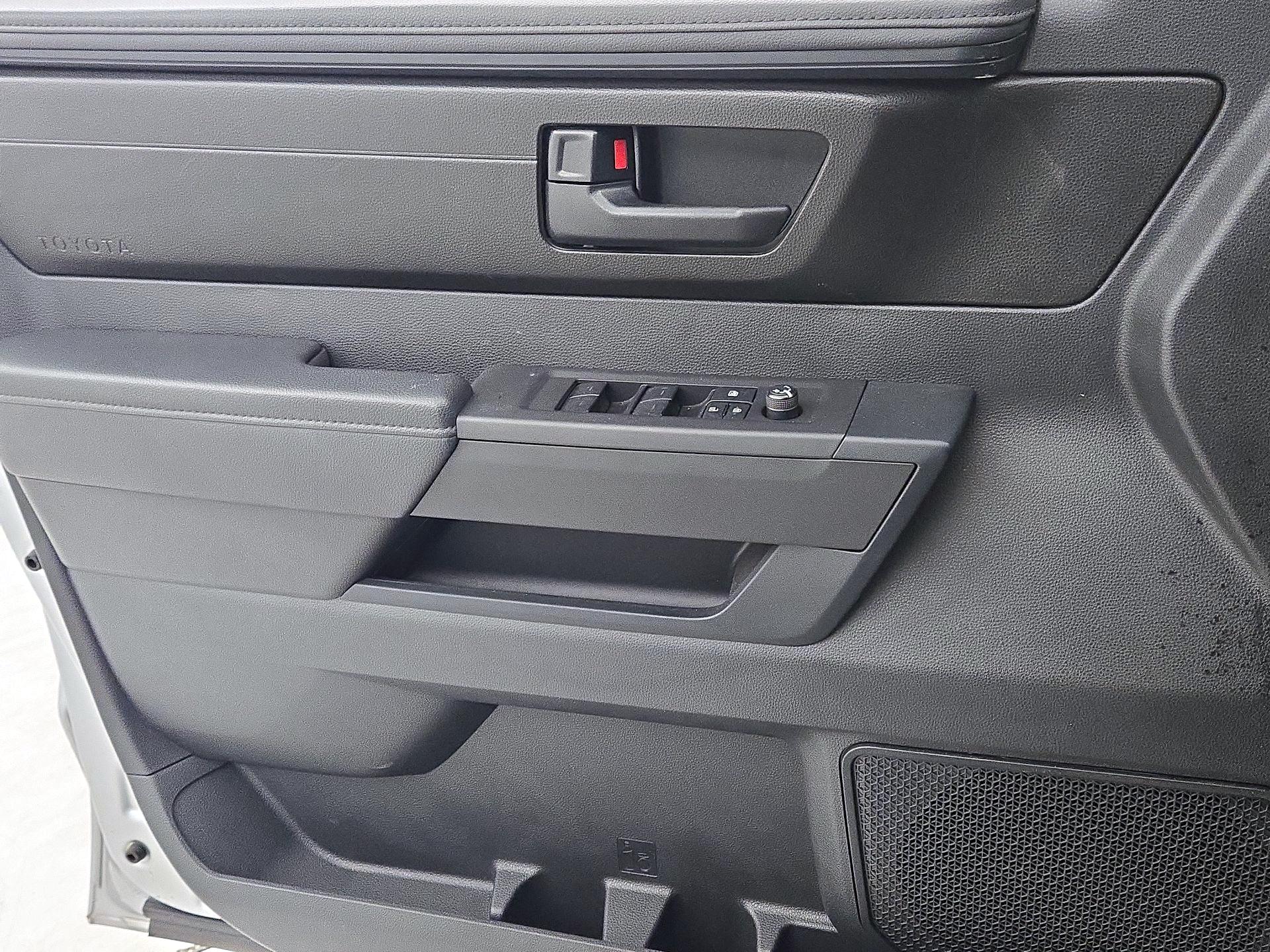 Thumbnail: 2022 Toyota Tundra - 12