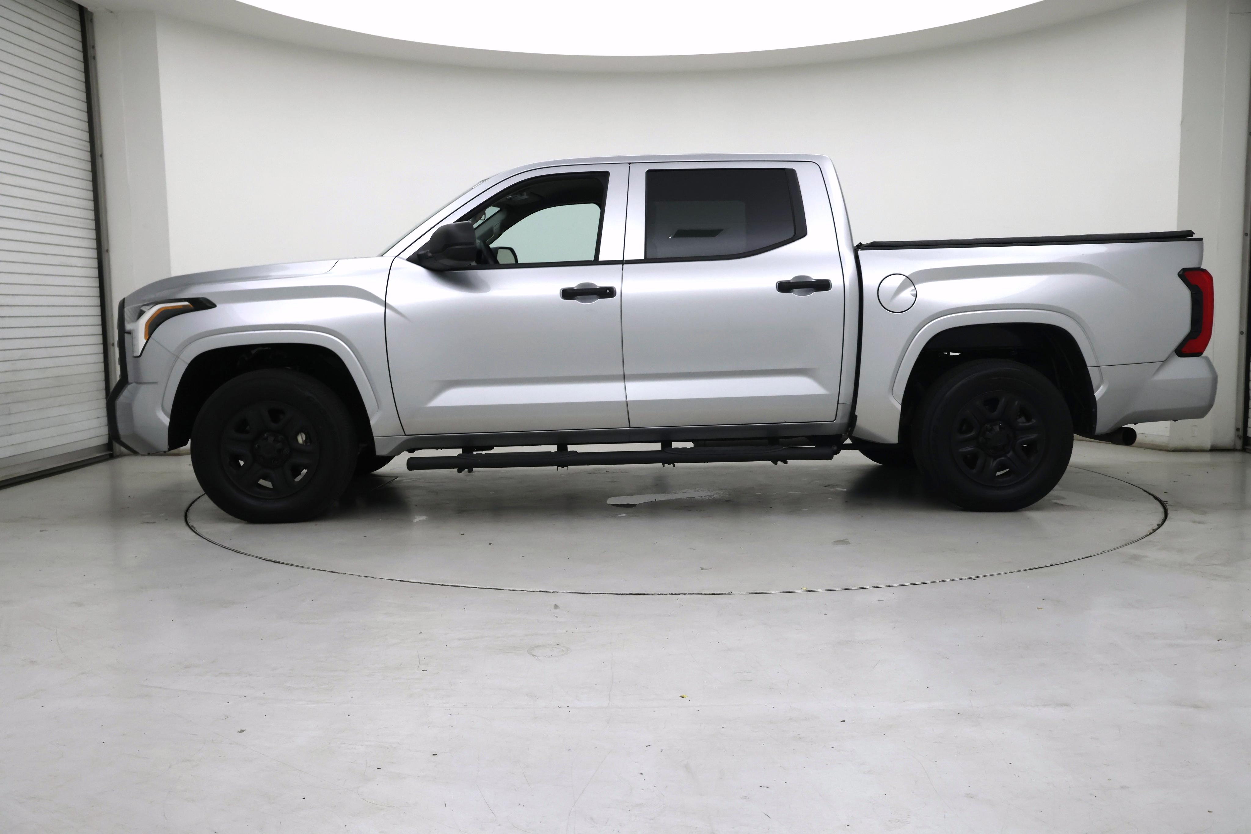 Thumbnail: 2022 Toyota Tundra - 3