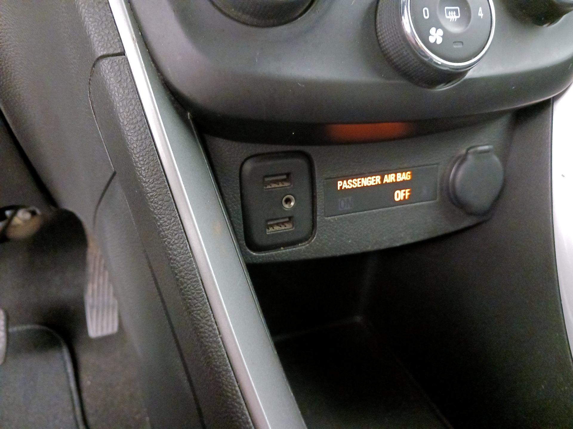 Thumbnail: 2020 Chevrolet Trax - 18