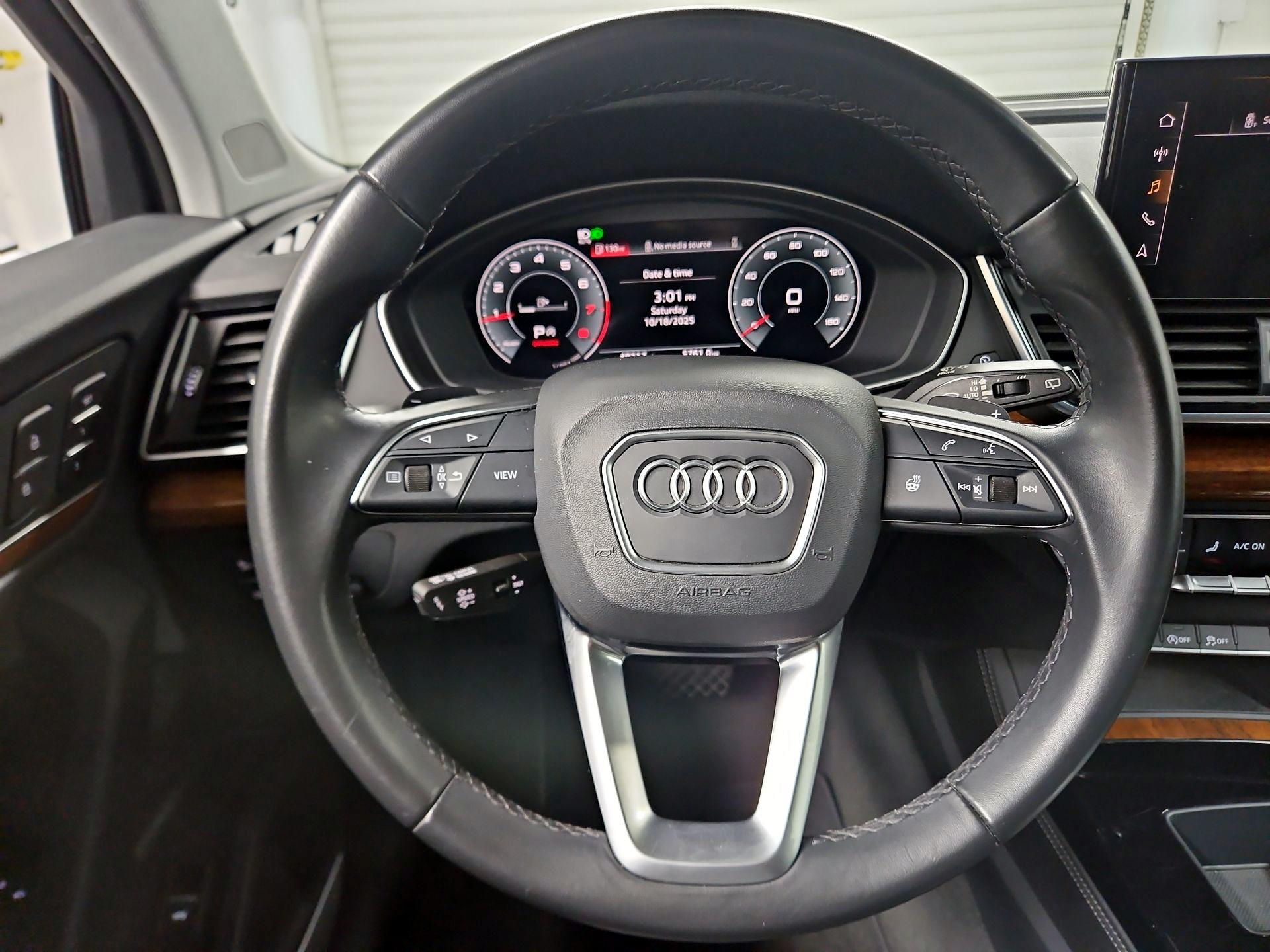 Thumbnail: 2023 Audi Q5 - 10