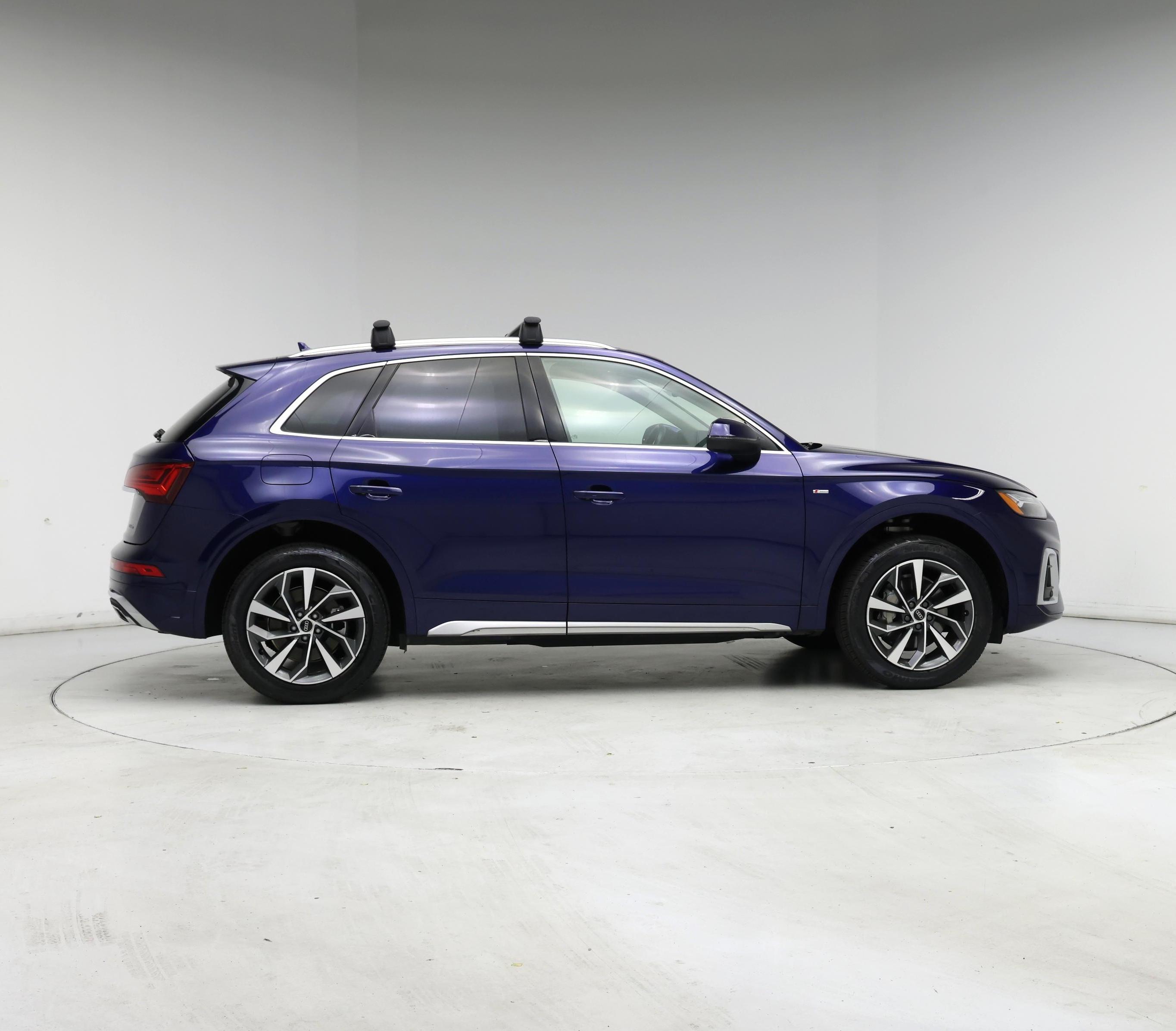 Thumbnail: 2023 Audi Q5 - 7