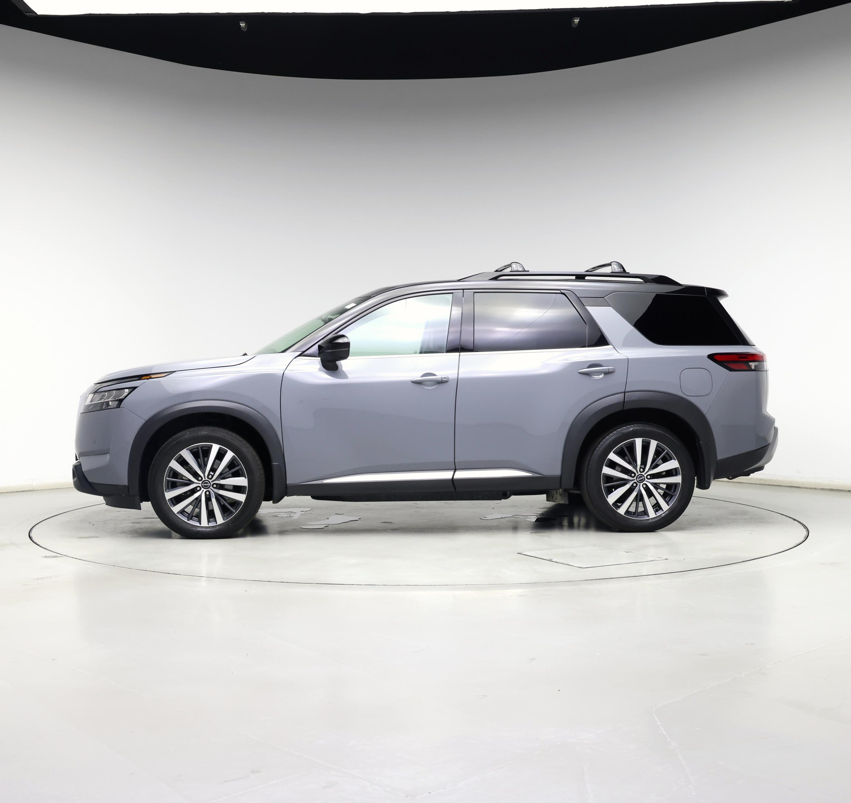 Thumbnail: 2022 Nissan Pathfinder - 3