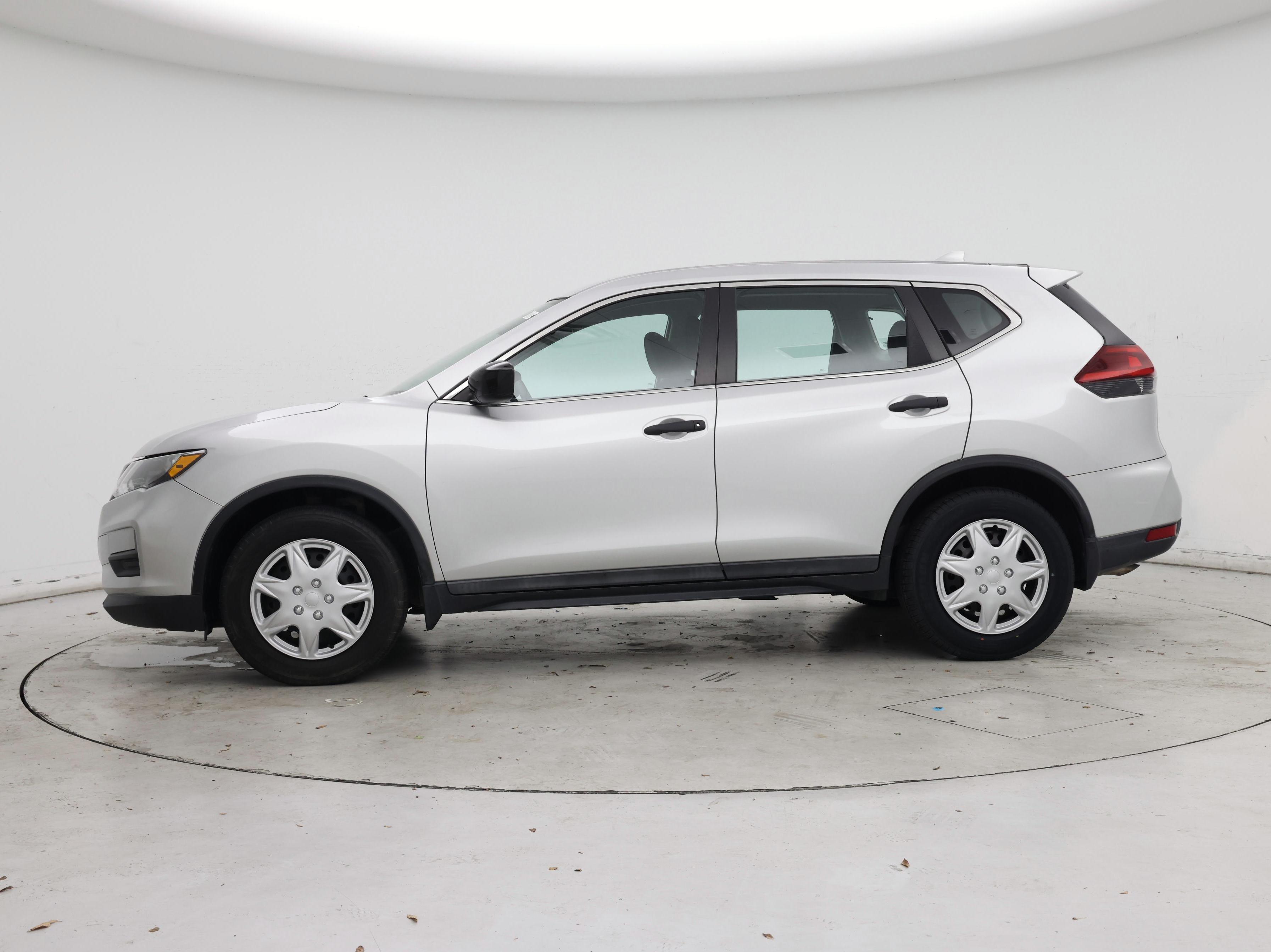 Thumbnail: 2020 Nissan Rogue - 3
