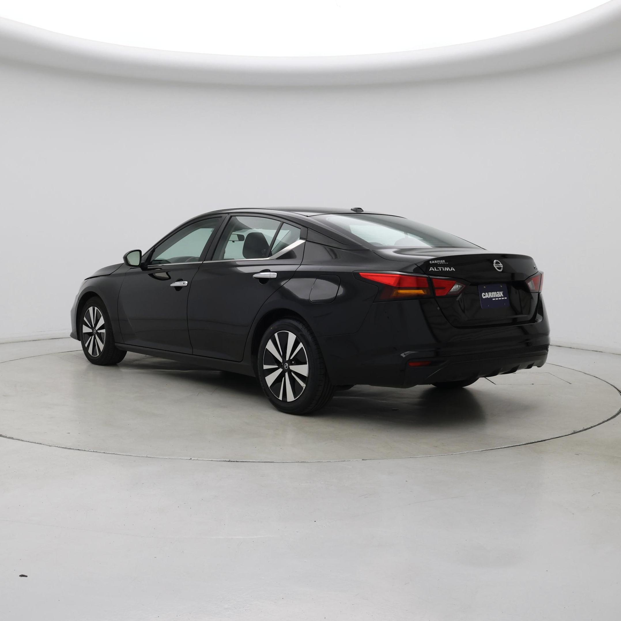 Thumbnail: 2022 Nissan Altima - 2