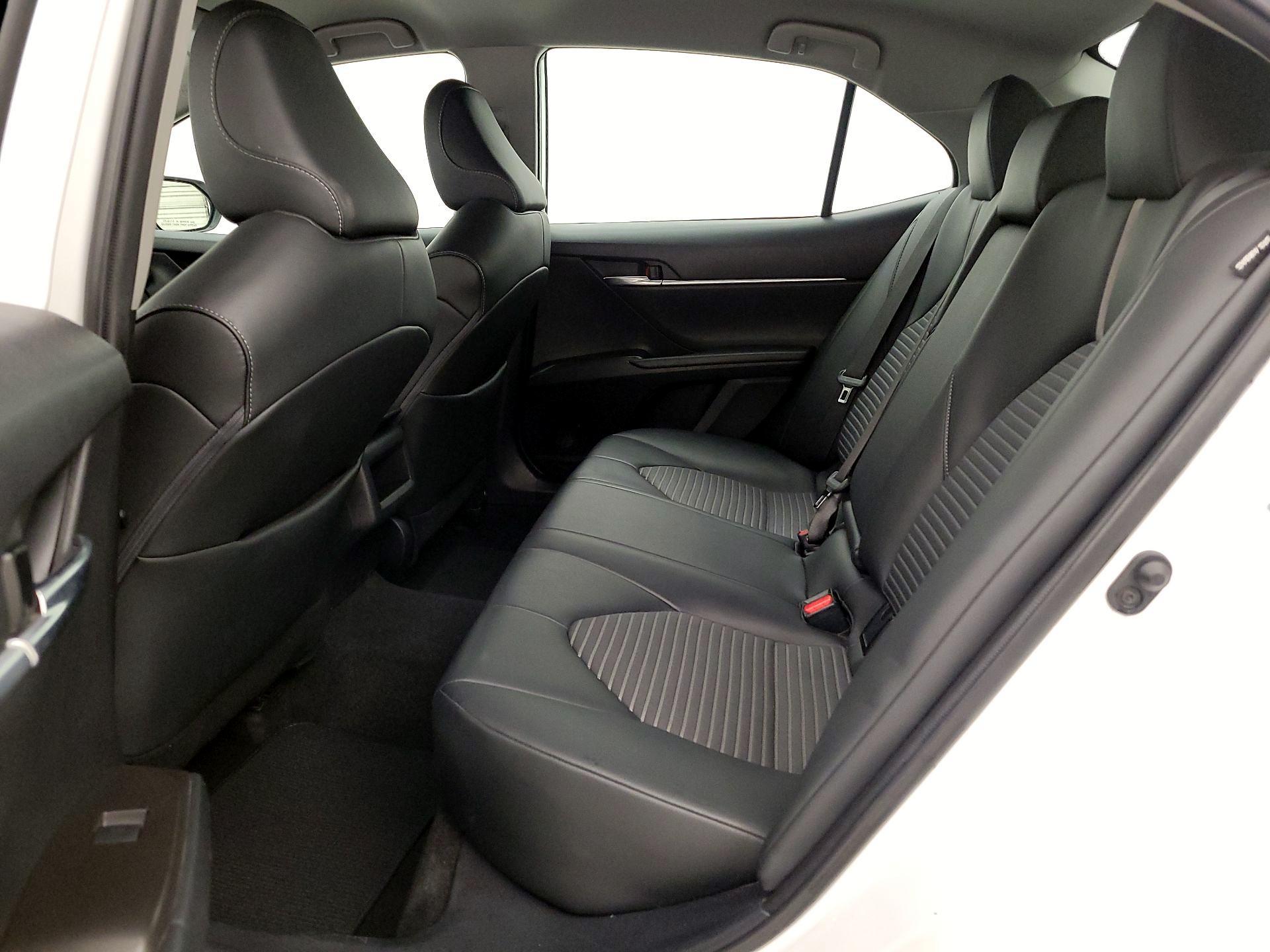 Thumbnail: 2023 Toyota Camry - 10