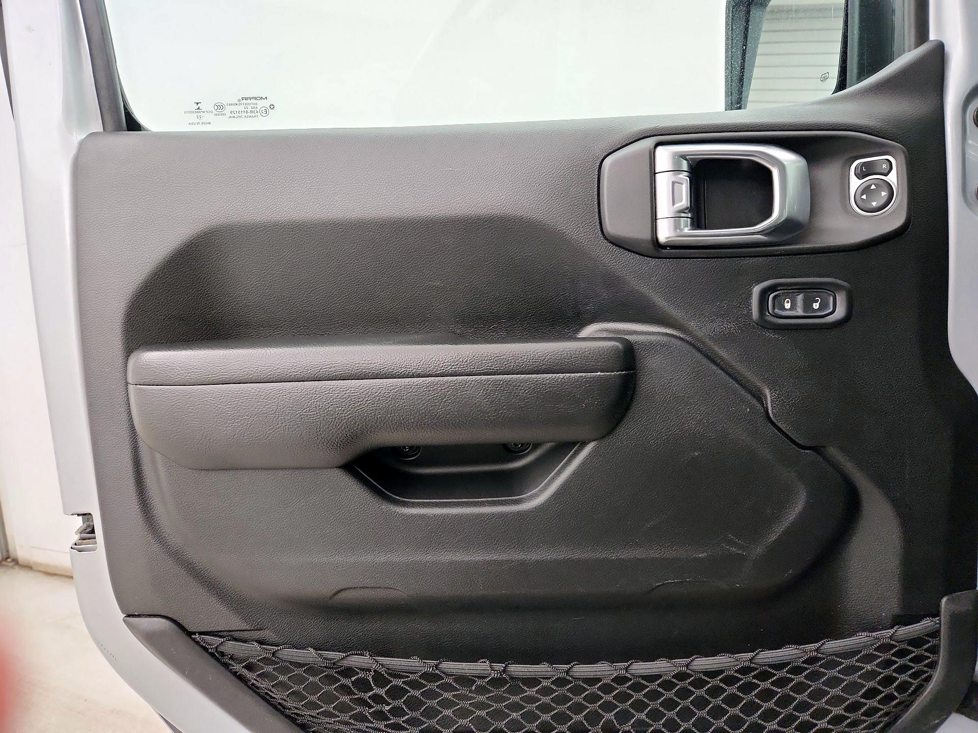 Thumbnail: 2022 Jeep Wrangler - 12