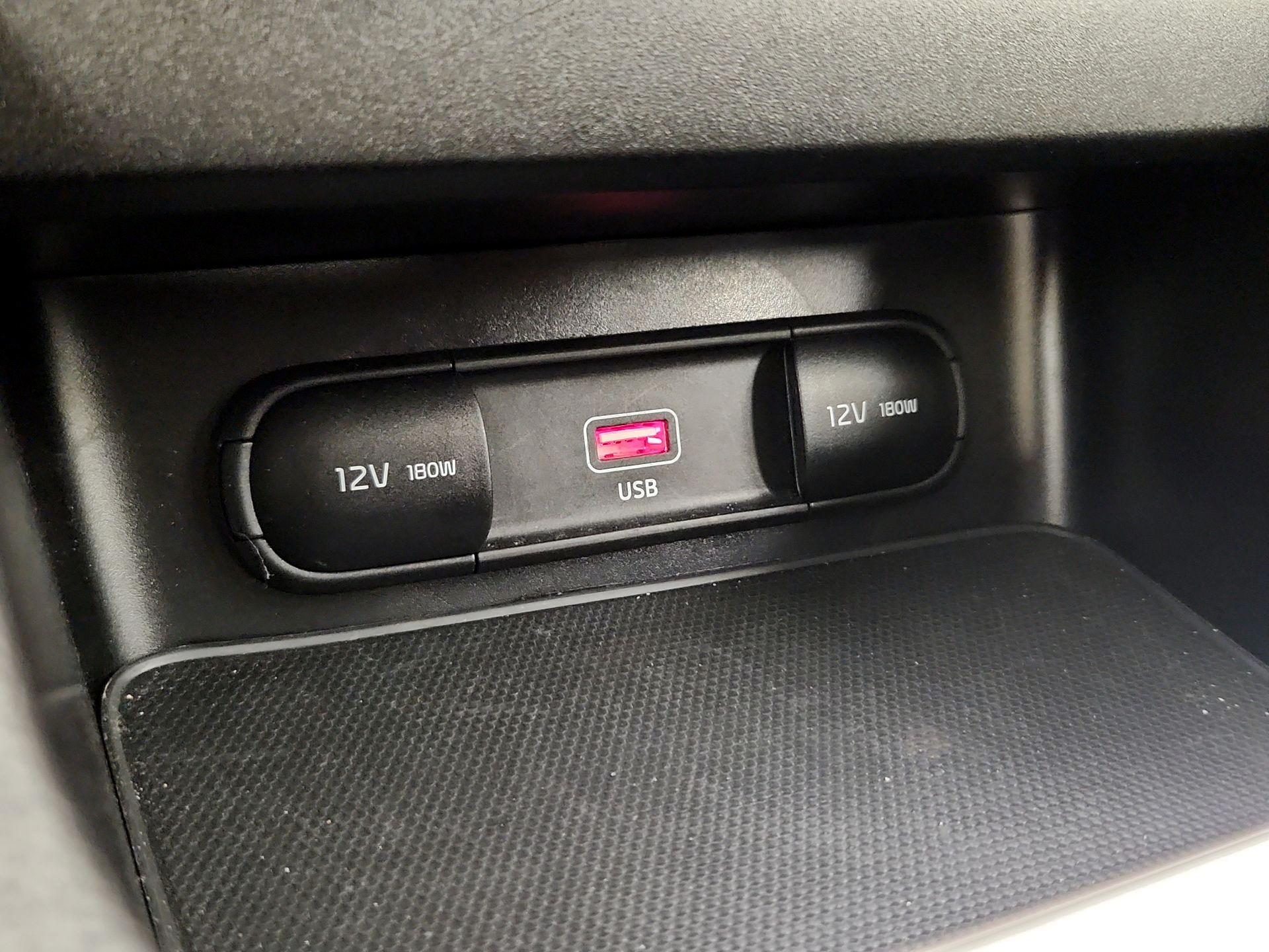 Thumbnail: 2023 Kia Forte - 18