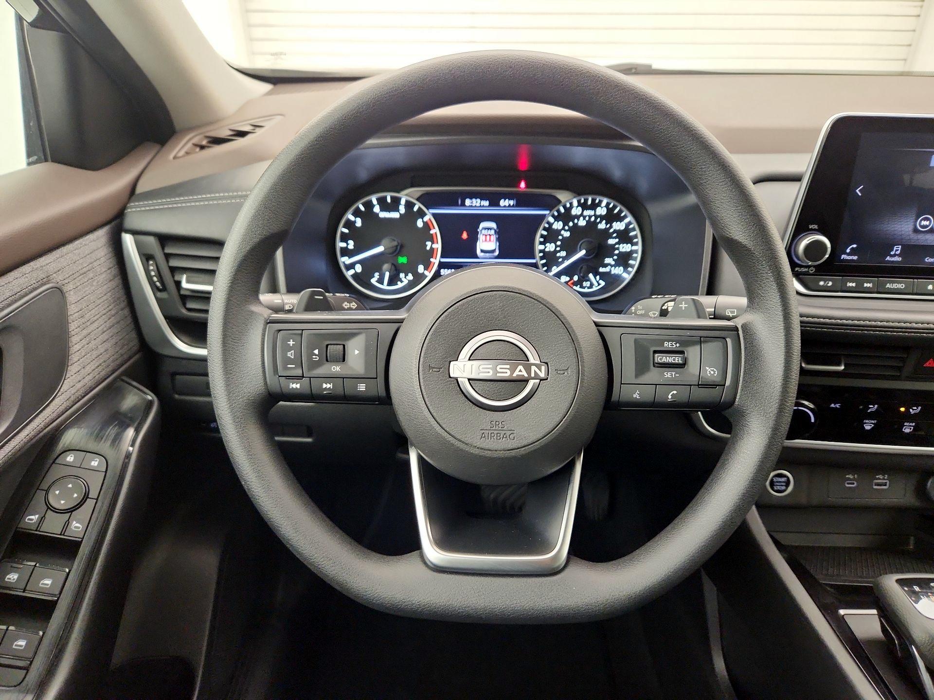 Thumbnail: 2023 Nissan Rogue - 10