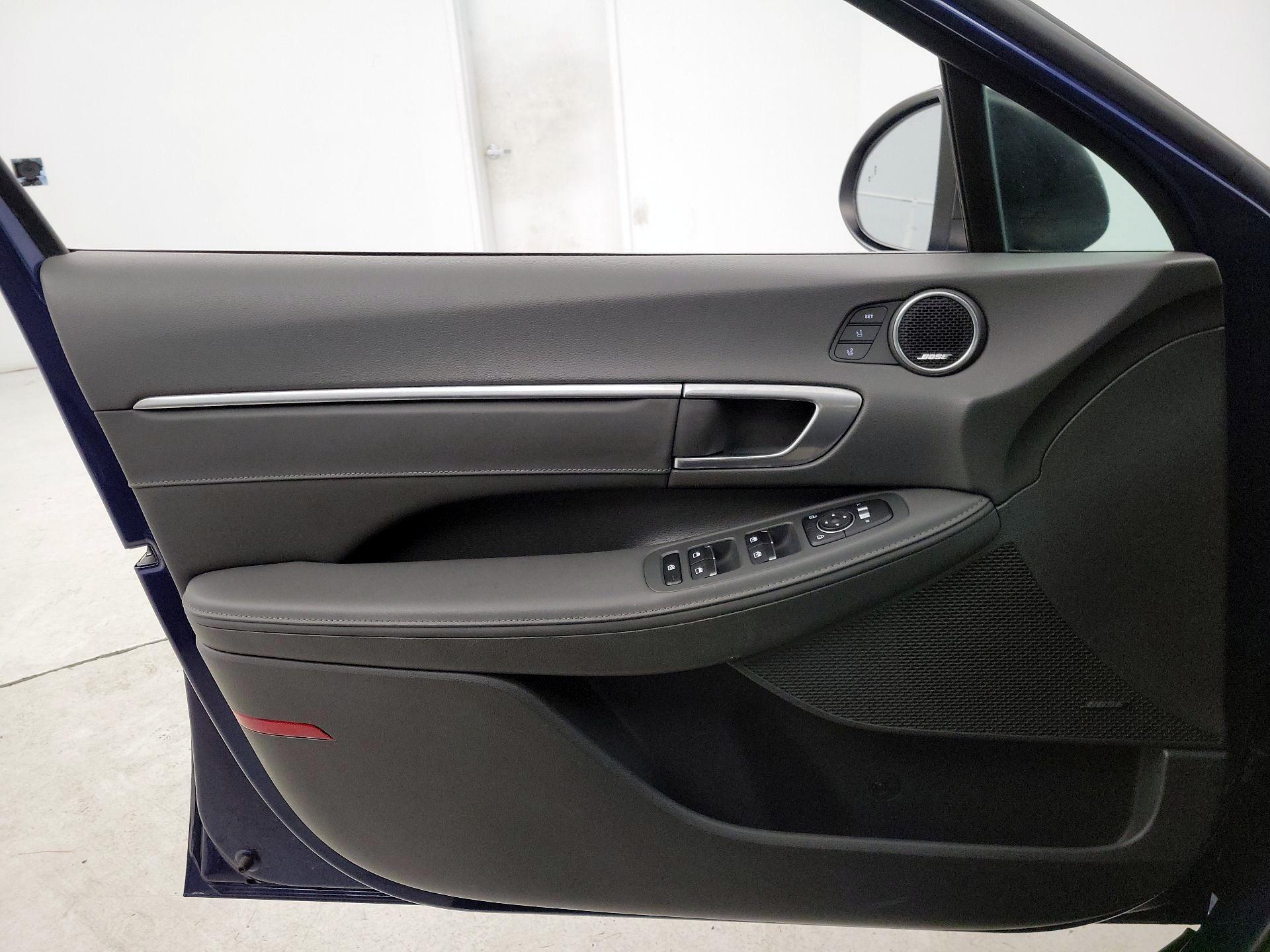 Thumbnail: 2022 Hyundai Sonata - 12