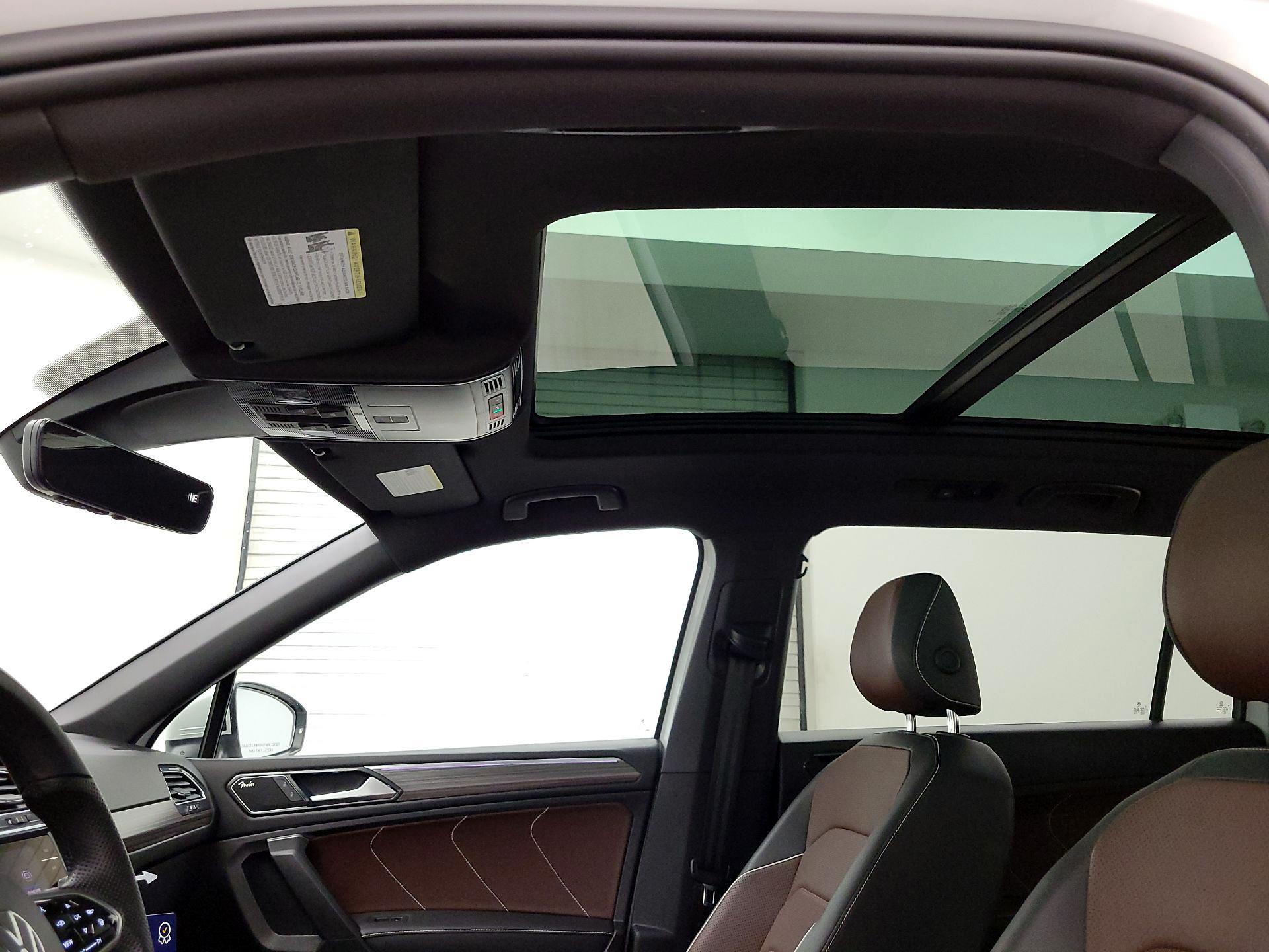 Thumbnail: 2022 Volkswagen Tiguan - 20