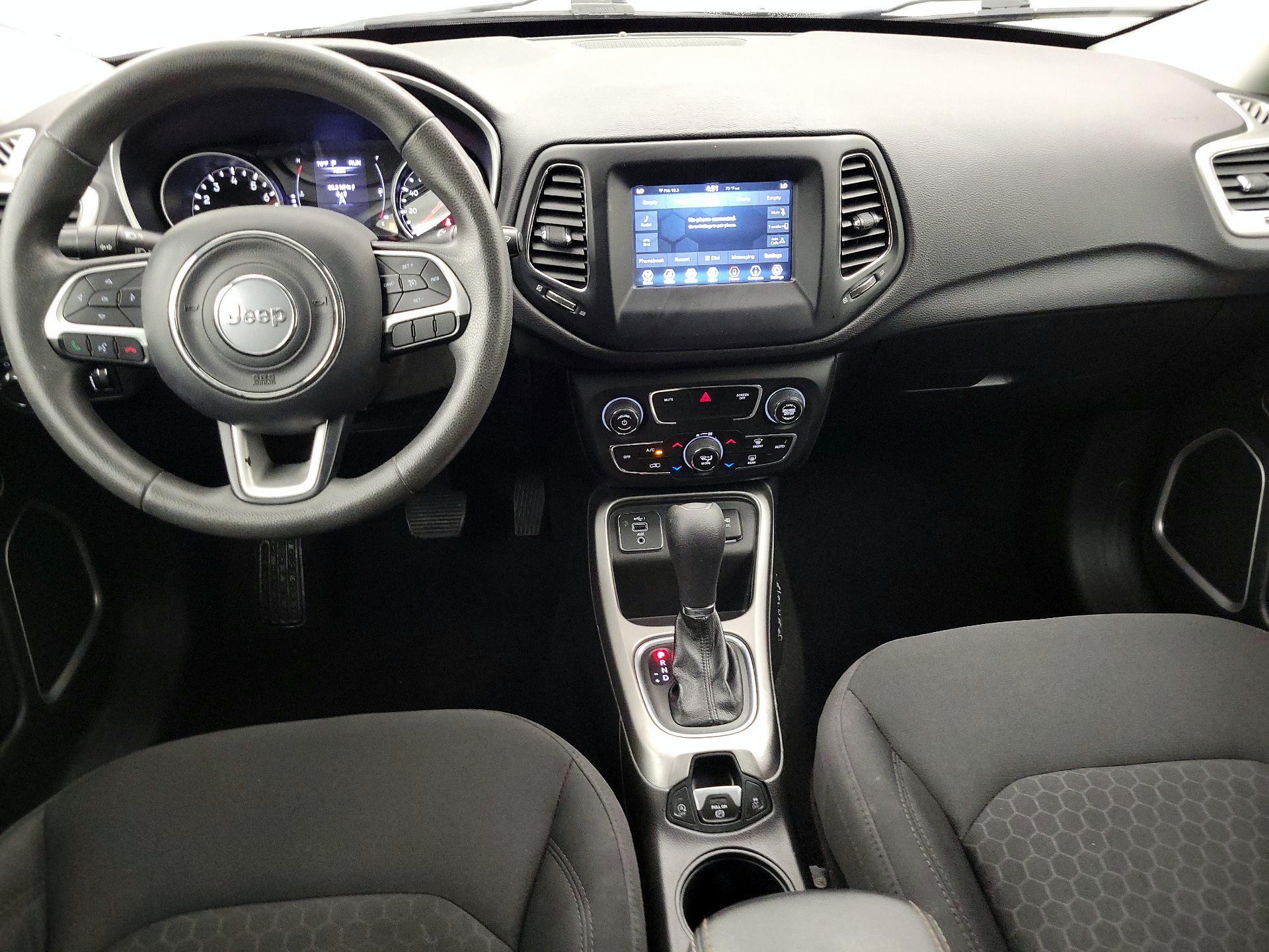 Thumbnail: 2020 Jeep Compass - 9