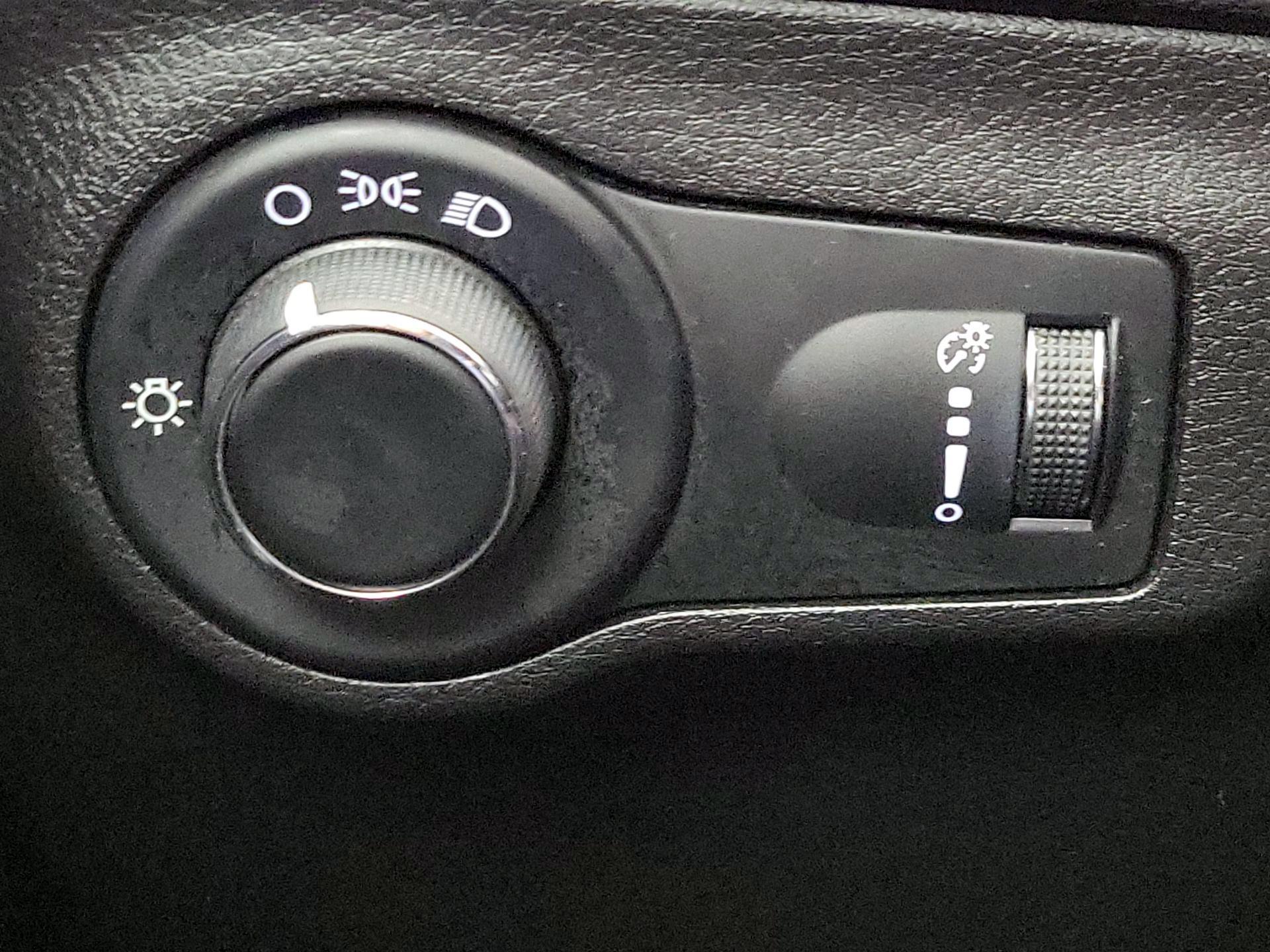 Thumbnail: 2020 Jeep Compass - 13