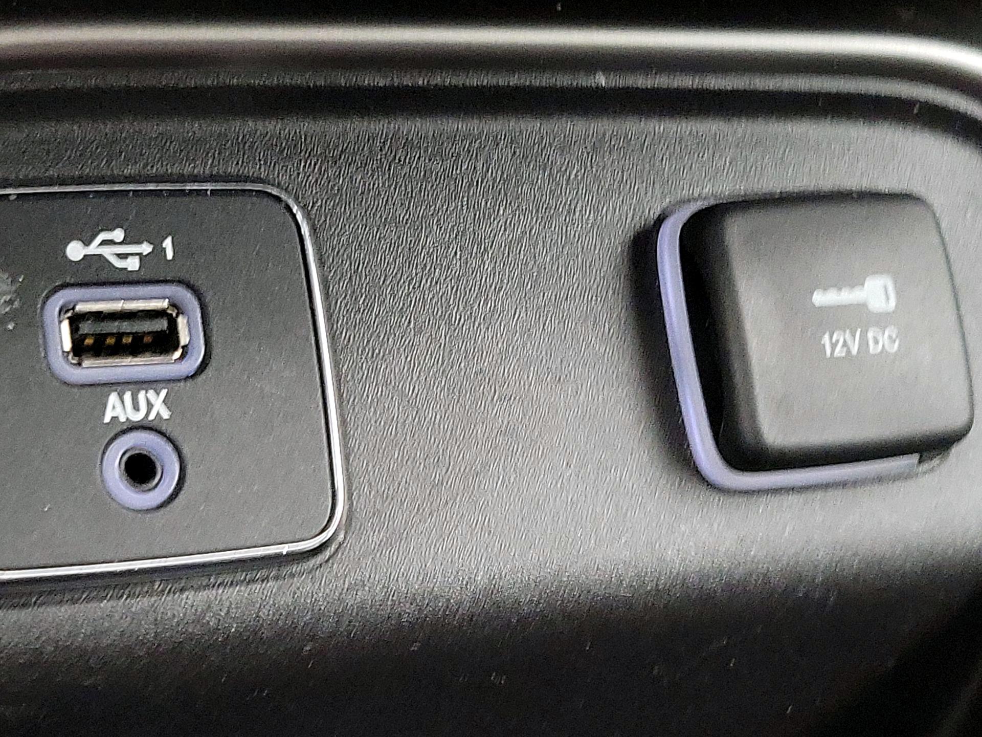 Thumbnail: 2020 Jeep Compass - 18