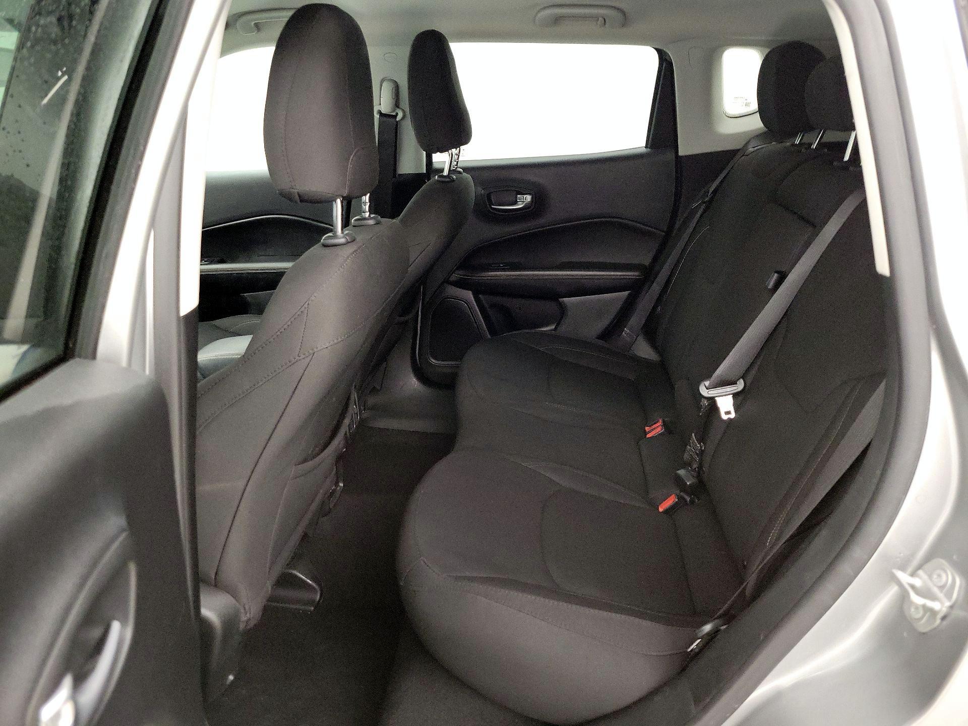 Thumbnail: 2020 Jeep Compass - 19