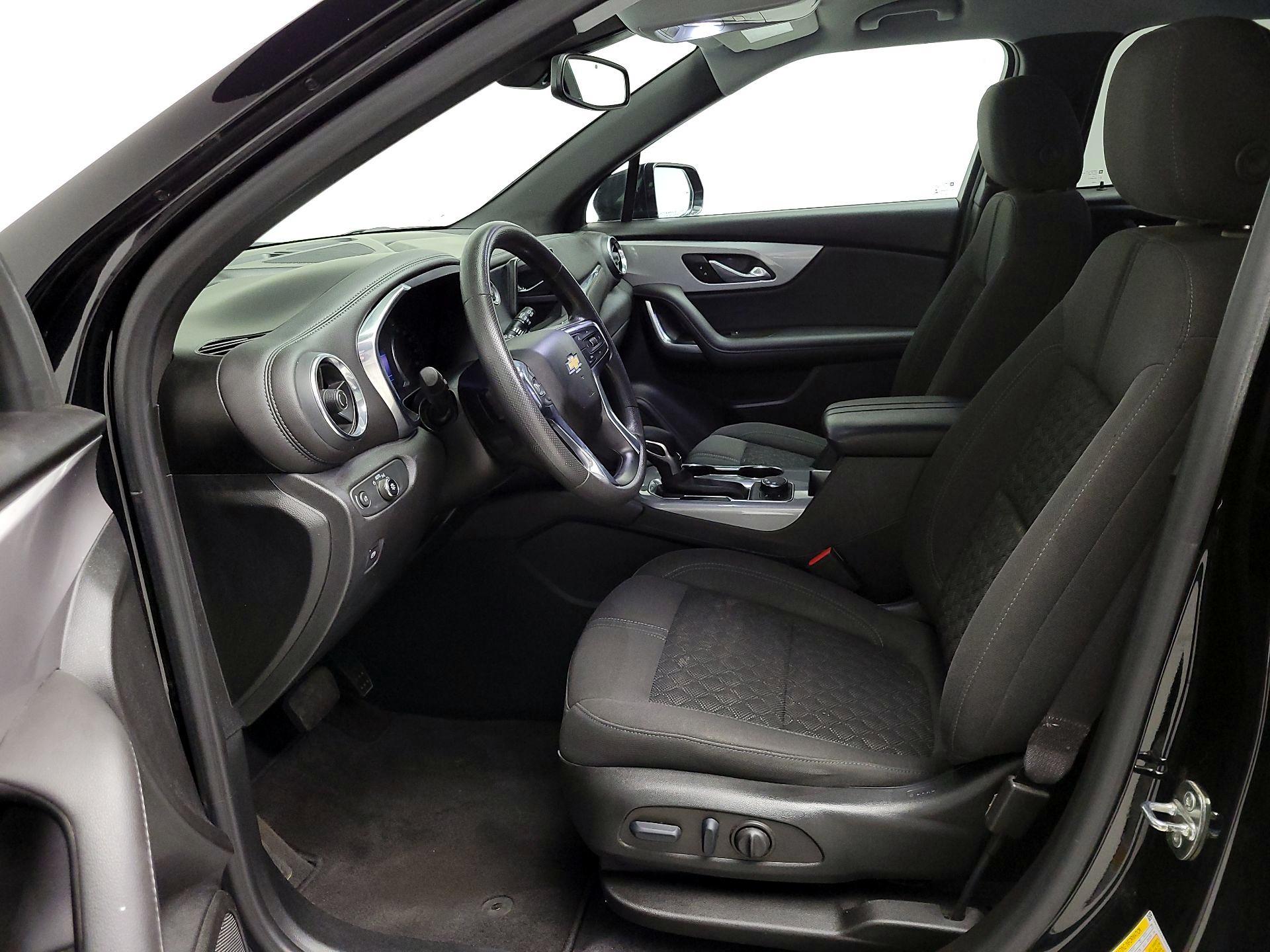 Thumbnail: 2022 Chevrolet Blazer - 11