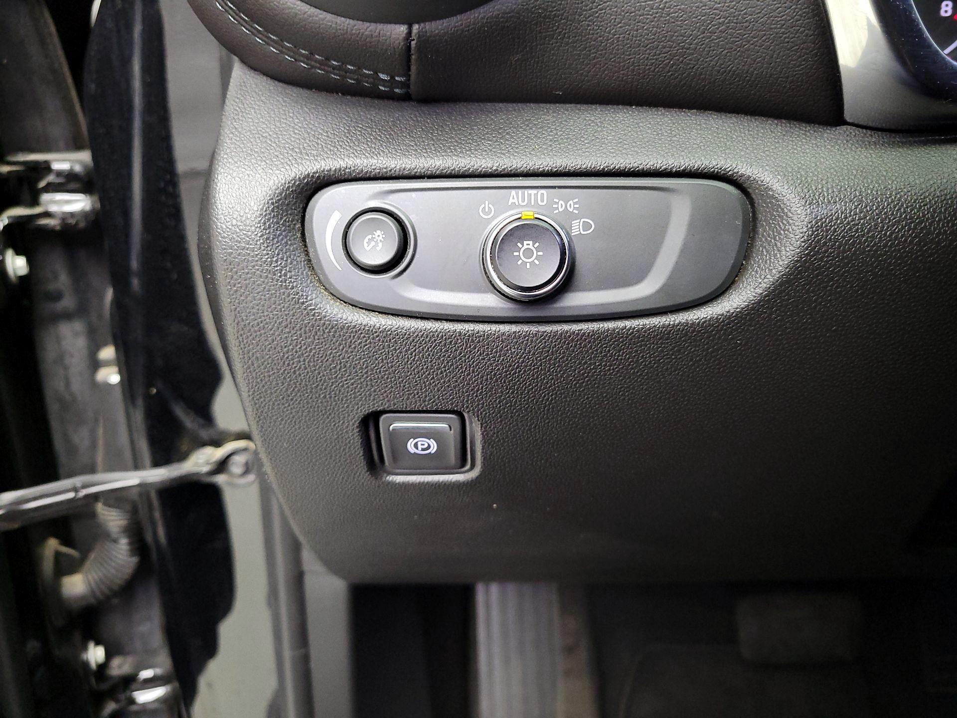 Thumbnail: 2022 Chevrolet Blazer - 13