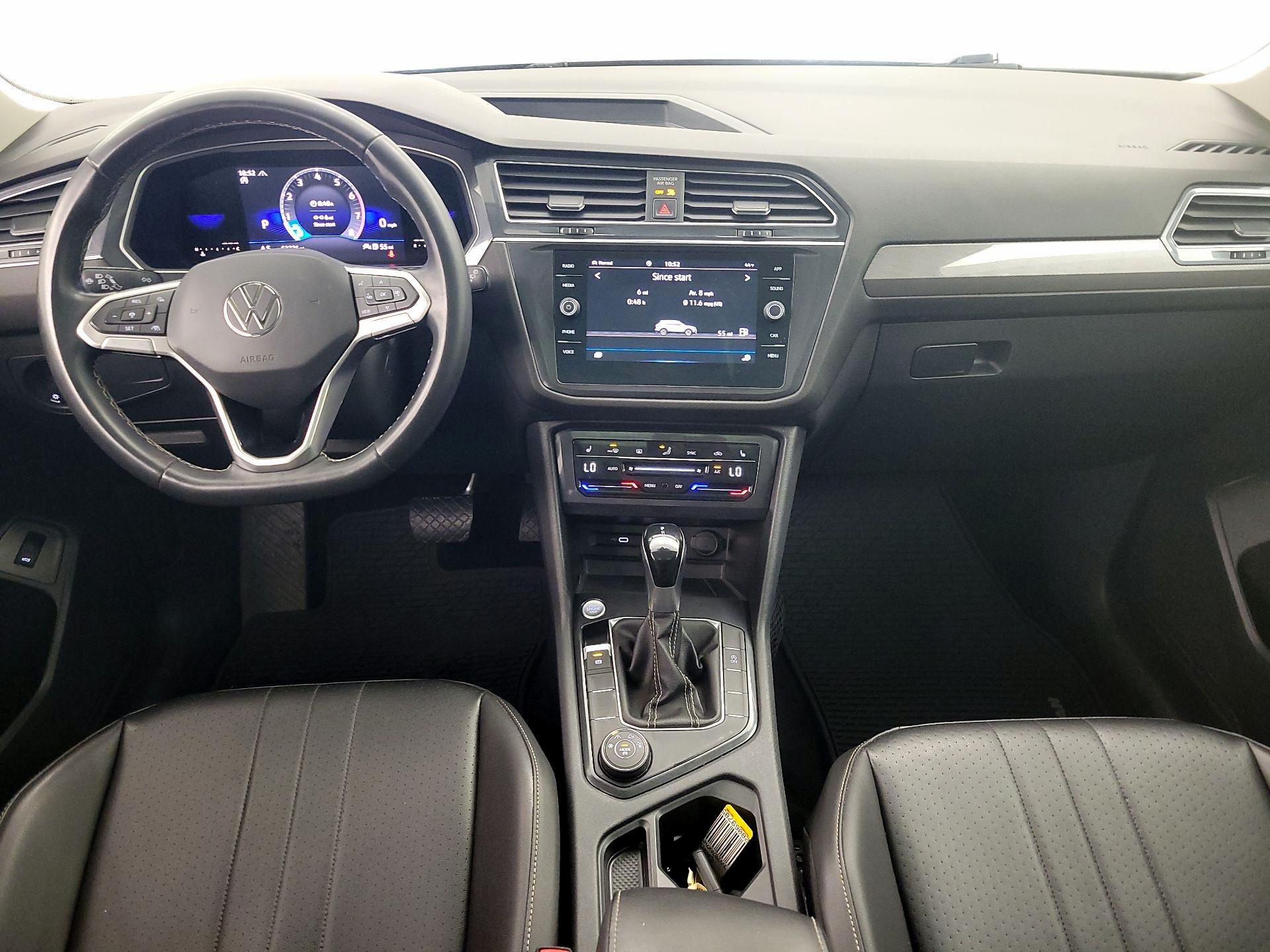 Thumbnail: 2022 Volkswagen Tiguan - 9